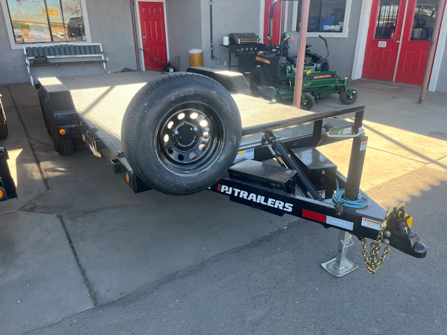 PJ Trailers 18'x83" Hydraulic Quick Tilt Trailer (TH)