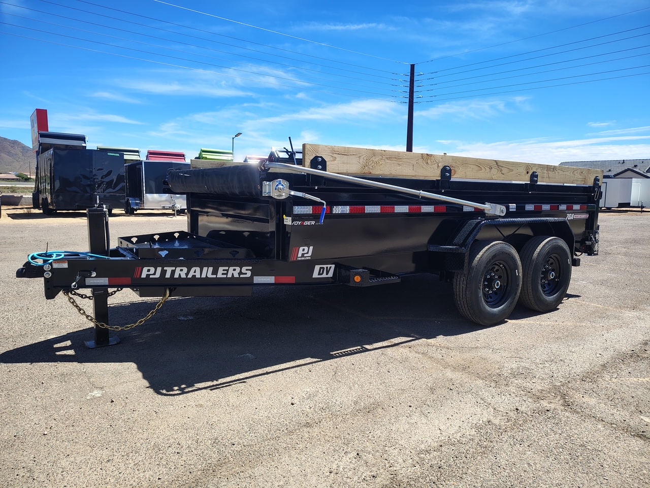 P.J. Trailers 14x83 Tandem Axle, 15,400 GVWR, Low Pro Dump, 24" Sides, 14 Ply Tires - Stock #PJD1667 - Image 4 of 11