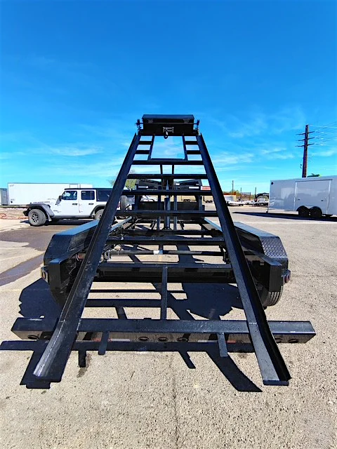 Norstar 16x83 Ironbull Gooseneck, Tandem Axle, Roll Off Chassis, 14K GVWR - Stock #NST1422 - Image 7 of 12 Norstar 16x83 Ironbull Gooseneck, Tandem Axle, Roll Off Chassis, 14K GVWR - Stock #NST1422 - Image 7 of 12