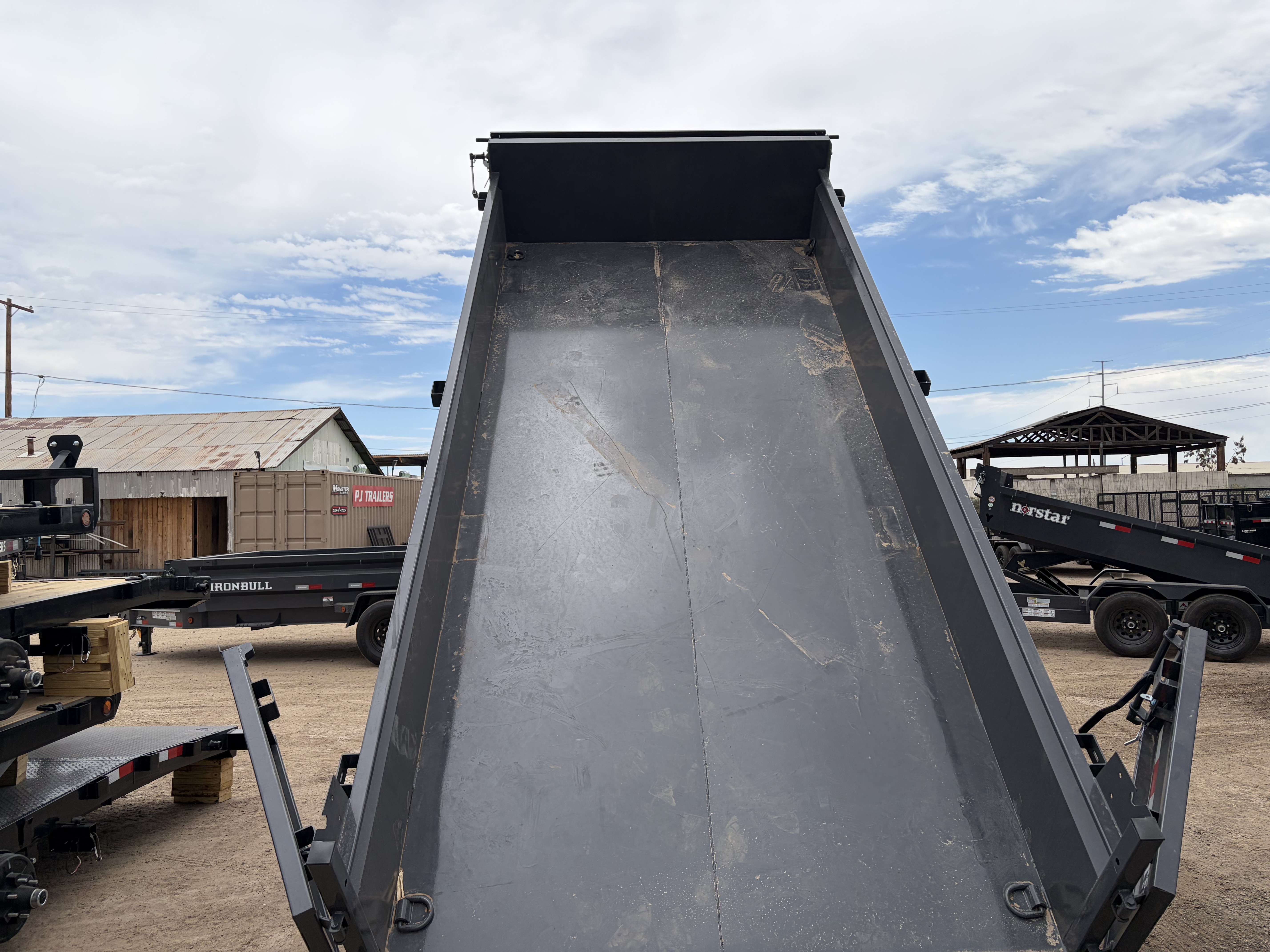 Norstar 16x83 Norstar Tandem Axle Dump, 14K GVWR, 20" Sides - Stock #NST1479 - Image 8 of 11