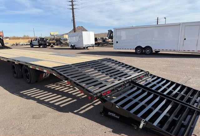 P.J. Trailers 36' Gooseneck Low-Pro Flatdeck with Duals, 25K GVWR - Stock #PPJ11041 - Image 5 of 6