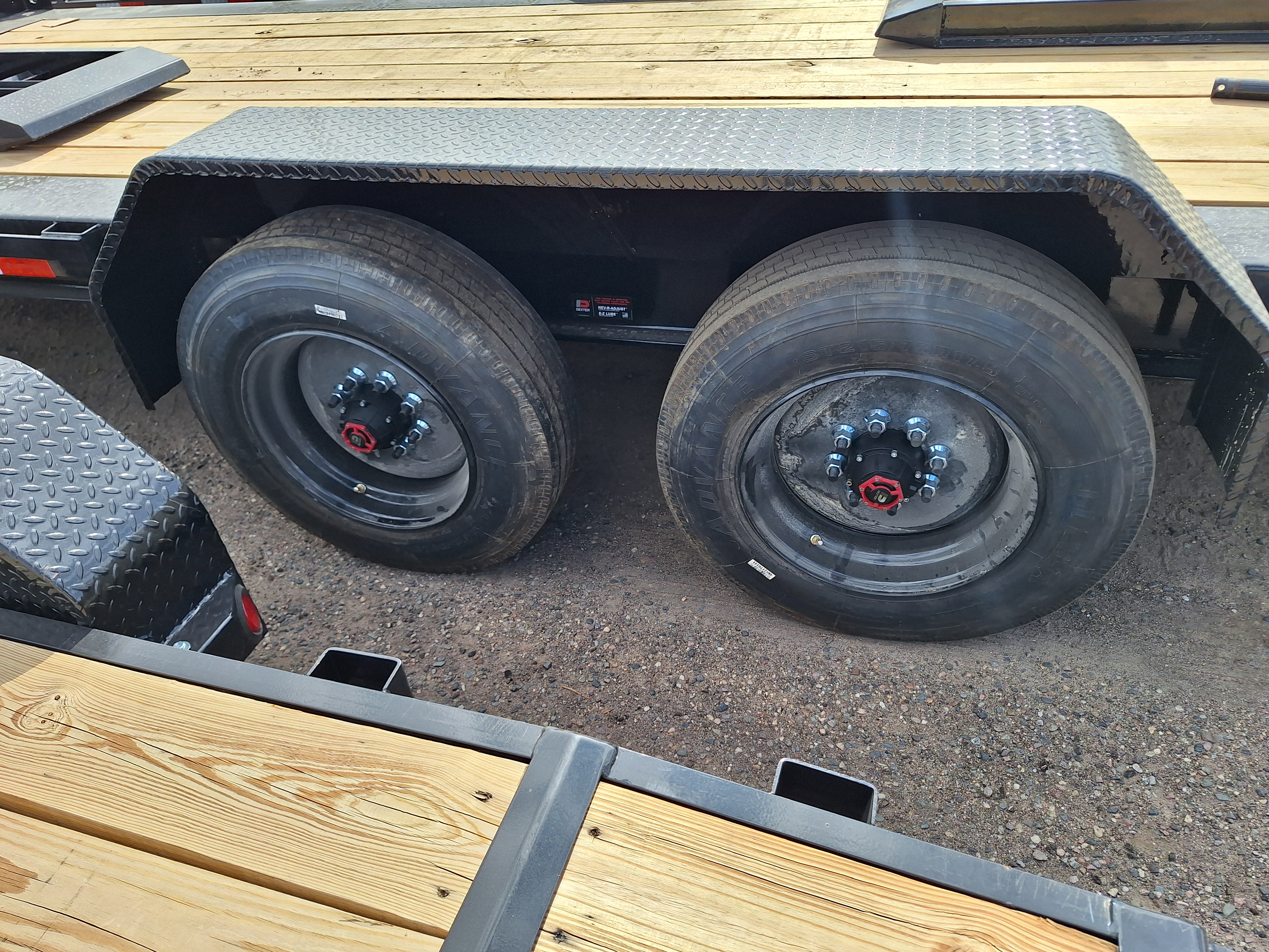 Load Trail 18x82 Tandem Axle, 20K GVWR, 10" I-Beam - Stock #LT945 - Image 3 of 6