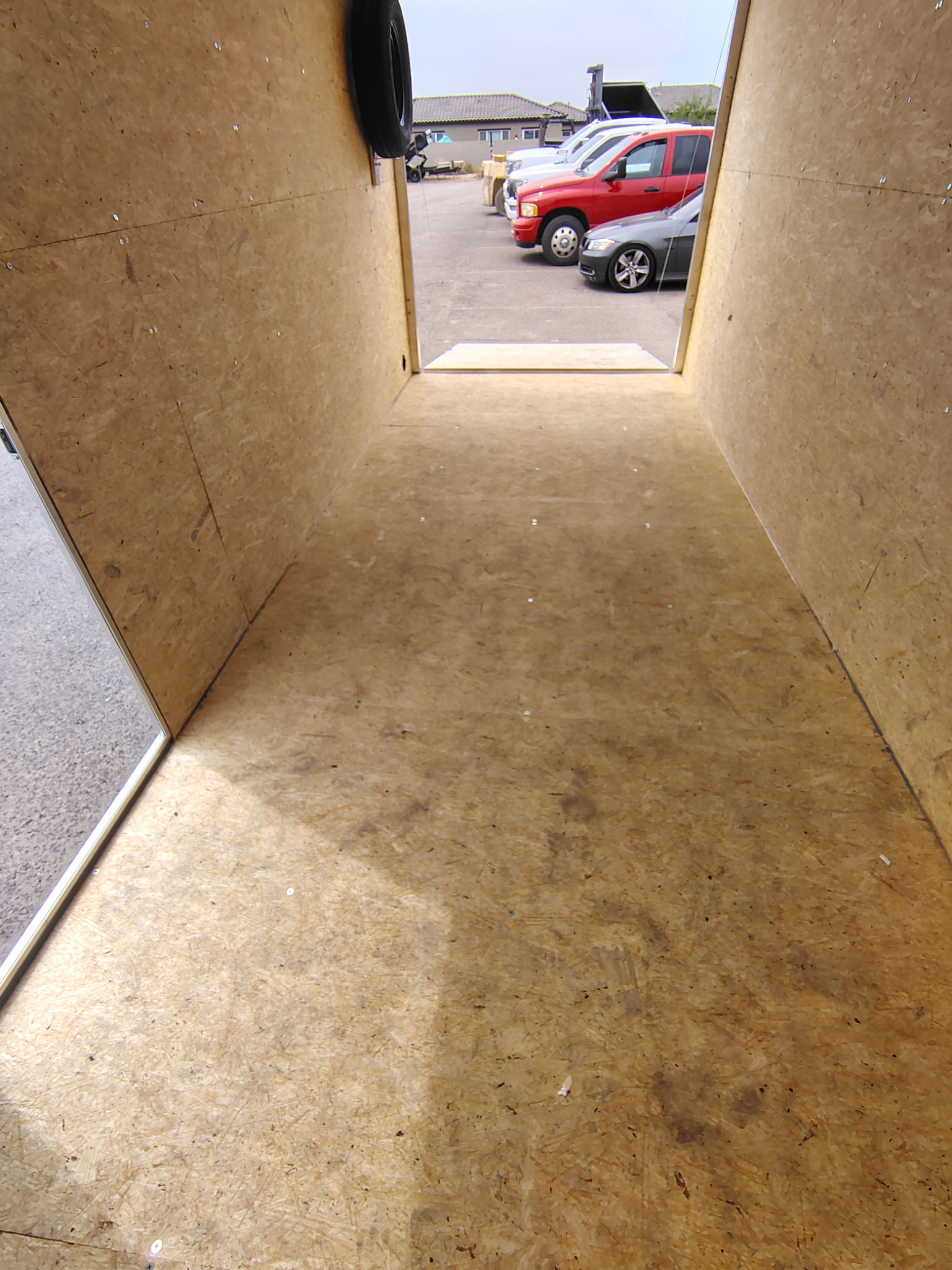 Alcom 16x7 All Aluminum XLT-P Enclosed, 7K GVWR, Limited Edition, Ramp Door - Stock #ALC239 - Image 9 of 10