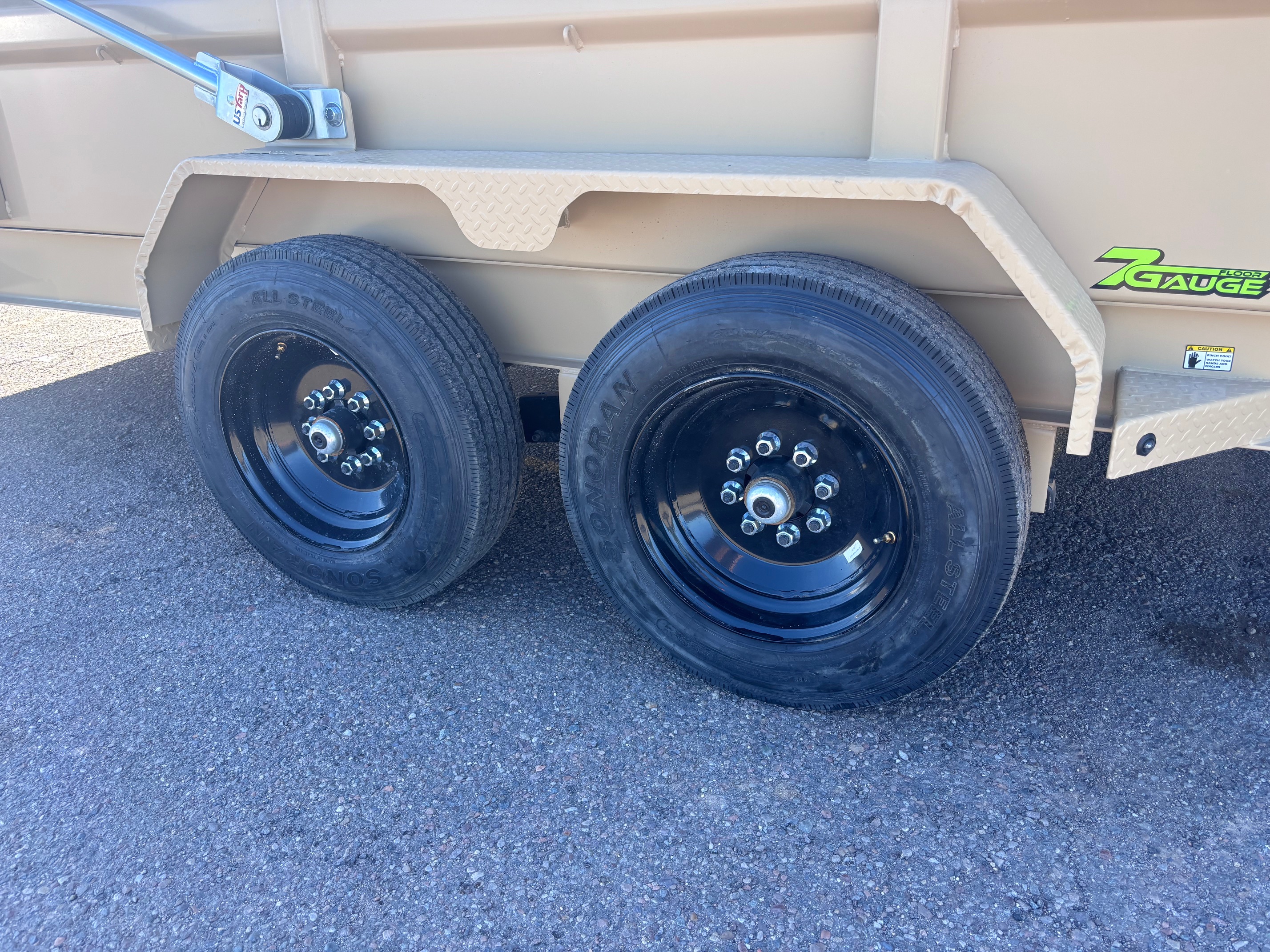 Load Trail 16x83 Gooseneck, Tandem Axle, 16 GVWR, Low-Pro Dump, 36" Sides - Stock #LTD914 - Image 7 of 10