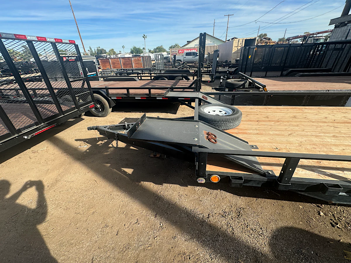 P.J. Trailers UK 20x77 - Stock #USD9087 - Image 4 of 5 P.J. Trailers UK 20x77 - Stock #USD9087 - Image 4 of 5