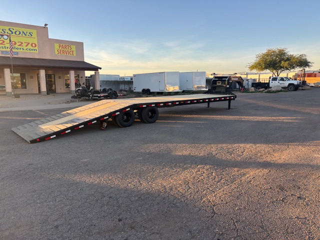 P.J. Trailers 36' Gooseneck Low-Pro Low-Pro with Hydraulic Dove, 25K GVWR - Stock #PPJ11000 - Image 3 of 9