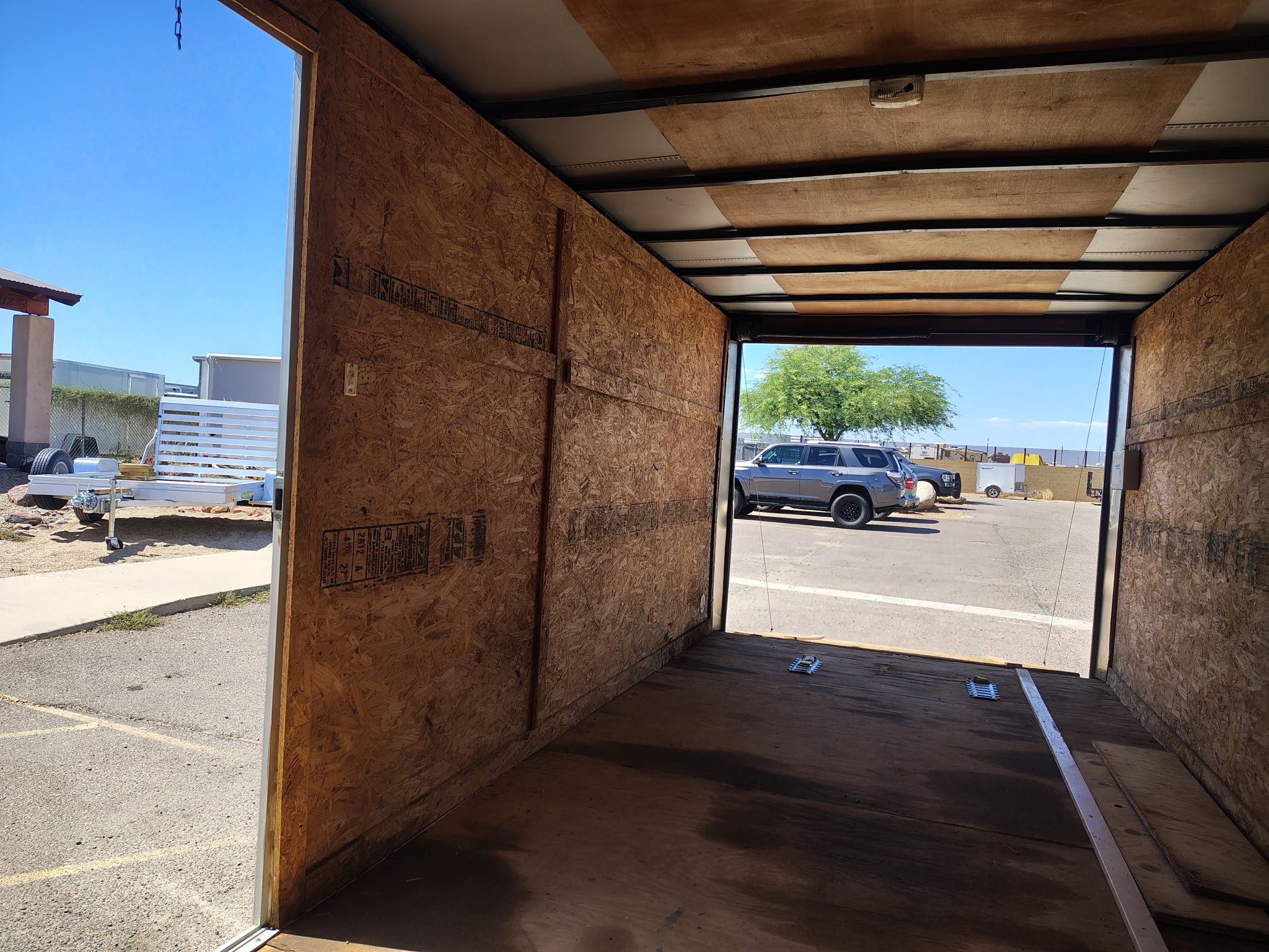 Hurricane 16 x 7 Tandem Axle, Enclosed Cargo, 7K GVWR - Stock #USD7593 - Image 2 of 10