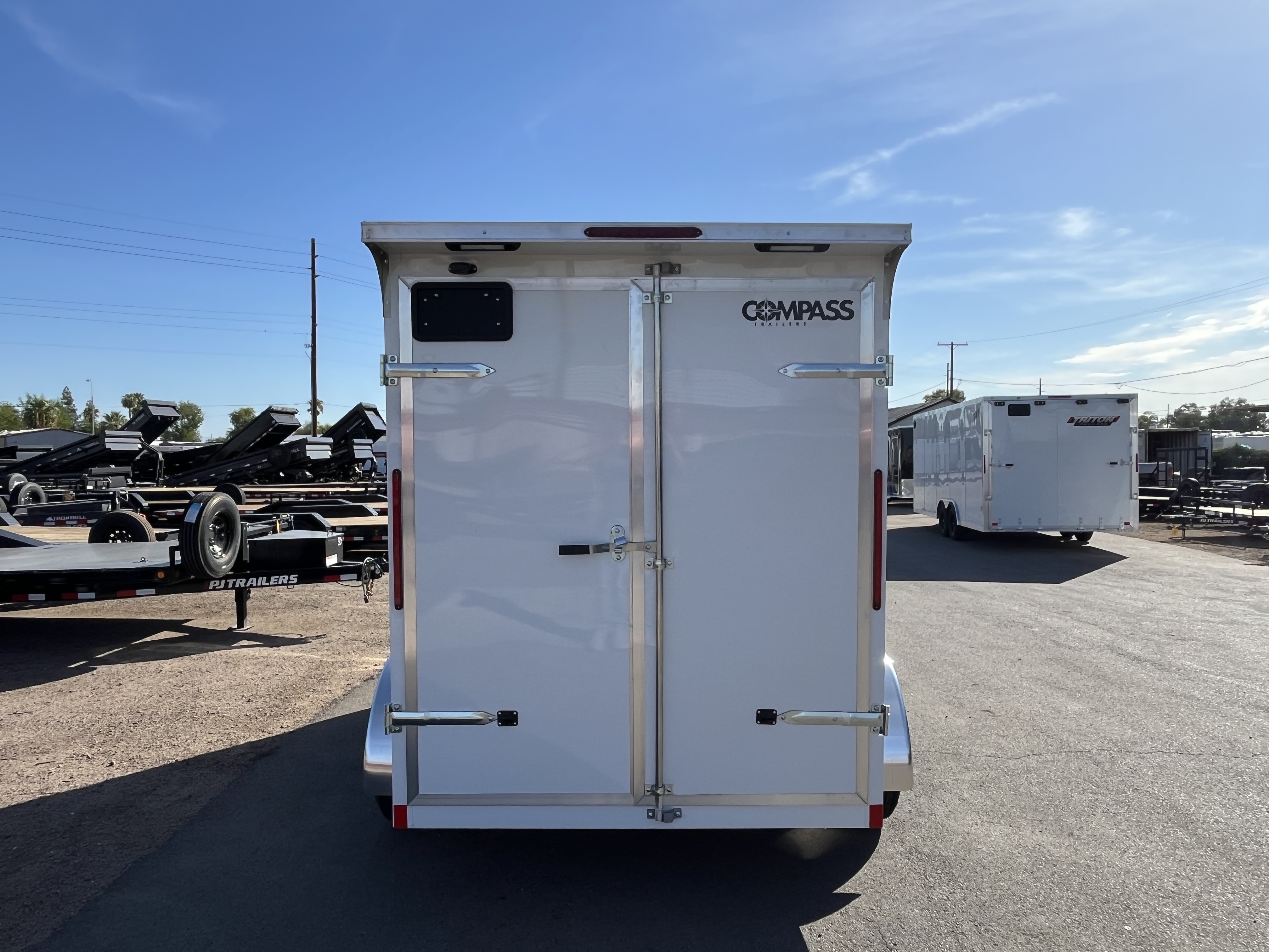 Compass 12x7 Indigo DLX, 7K GVWR, Rear Double Doors