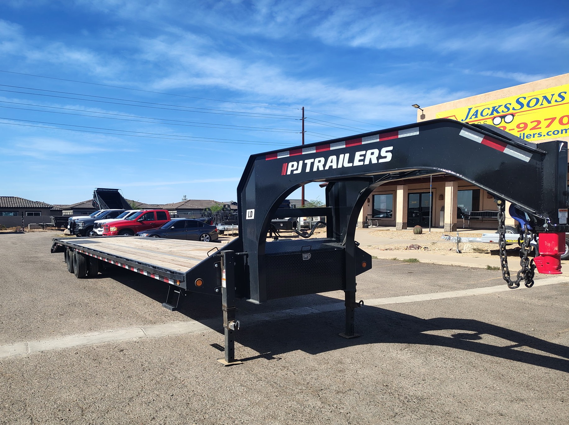P.J. Trailers 40' Gooseneck Low-Pro Flatdeck with Duals, 25K GVWR - Stock #USD6208 - Image 2 of 15