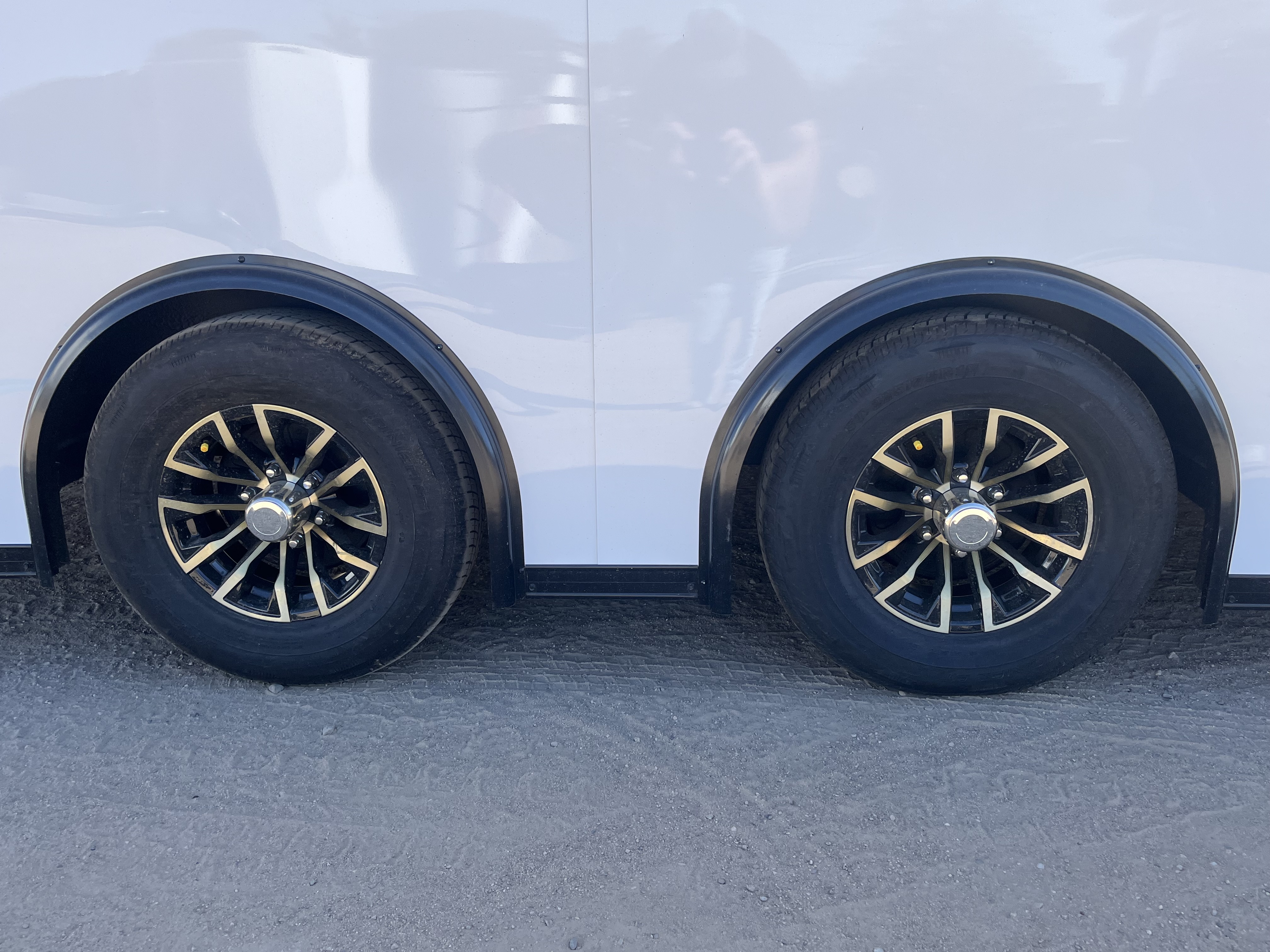 Compass 20x8.5 Canyon Race, 10K GVWR, AC/Heat, Ramp Door - Stock #CMP2748 - Image 4 of 11