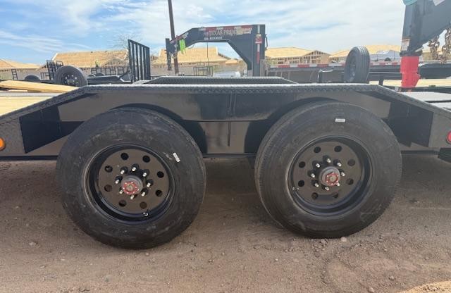 P.J. Trailers 20x102" Tandem Axle, Super-Wide, 22K GVWR, Hyd. Jacks - Stock #PPJ10564 - Image 5 of 7