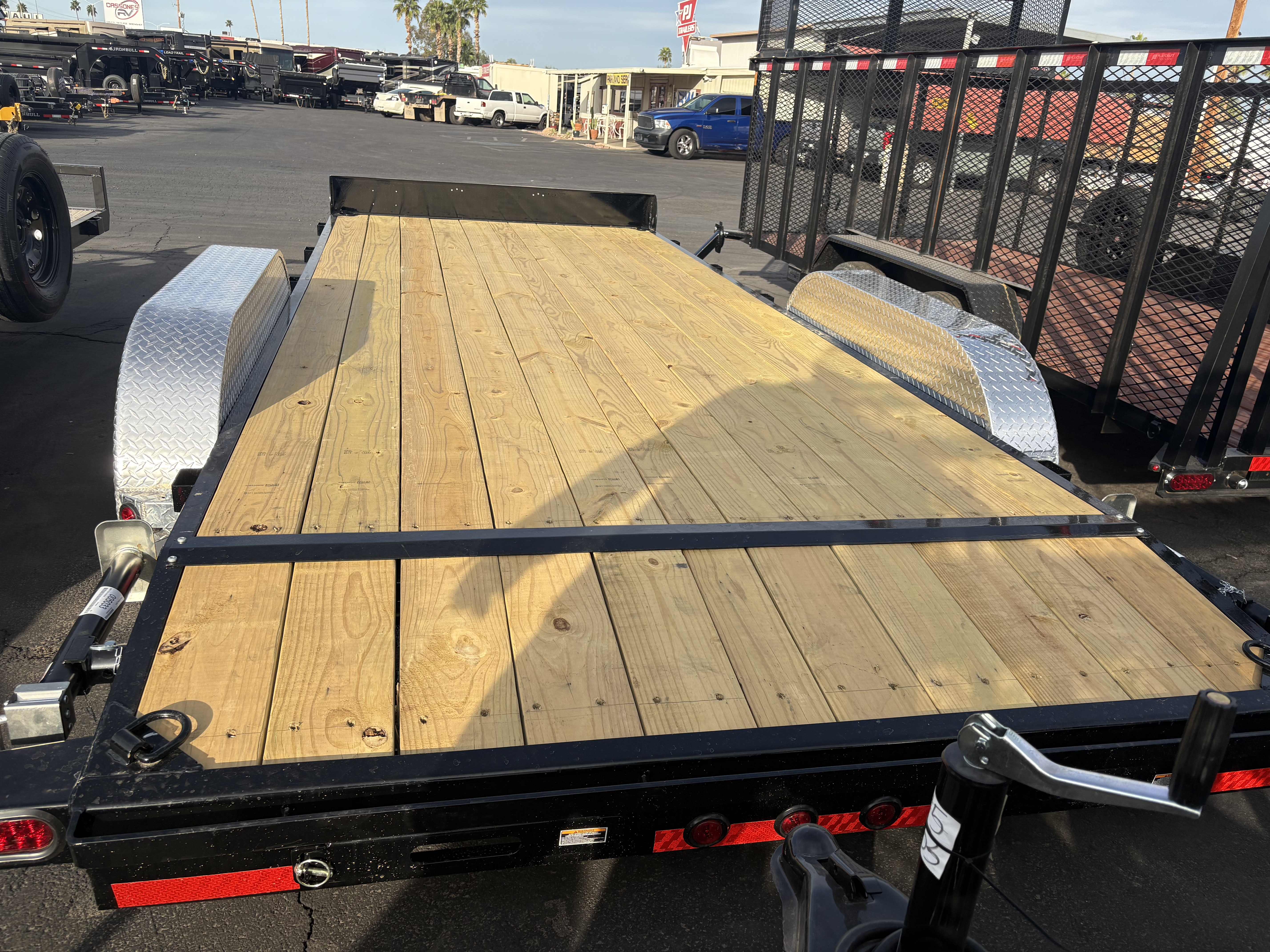 Load Trail 18x83 Tandem Axle, 7K GVWR, Carhauler, Slide in Ramps - Stock #LT970 - Image 4 of 5