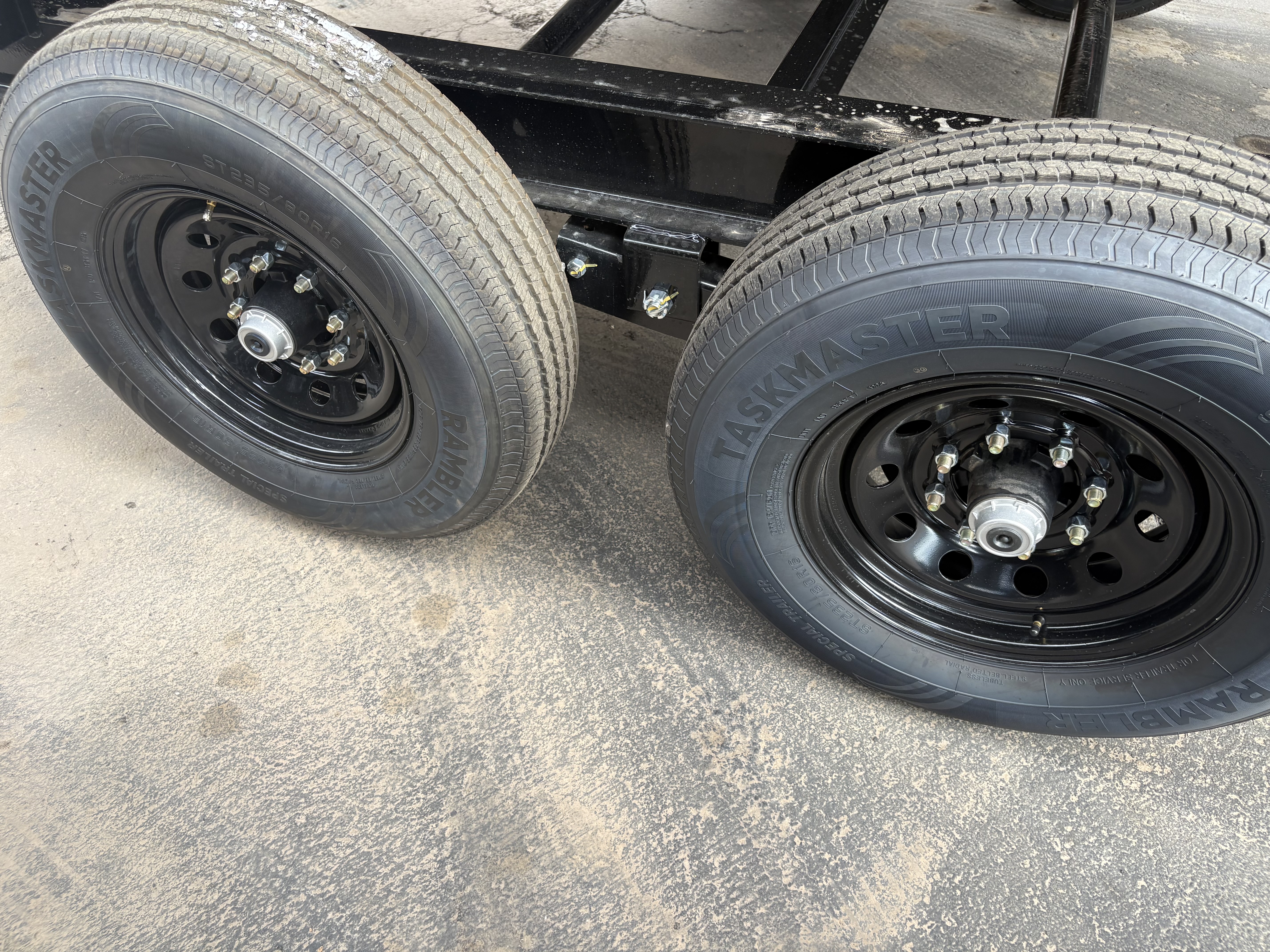 Norstar 16x83 IronBull Gooseneck, Tandem Axle Dump, 15K GVWR, 36" Sides, Telescopic Cylinder, Solar Charger, 14 Ply Tires - Stock #NST1488 - Image 1 of 4
