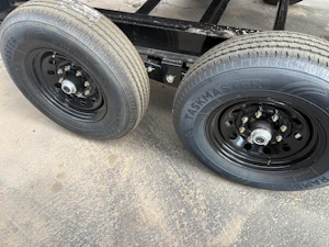 Norstar 16x83 IronBull Gooseneck, Tandem Axle Dump, 15K GVWR, 36" Sides, Telescopic Cylinder, Solar Charger, 14 Ply Tires