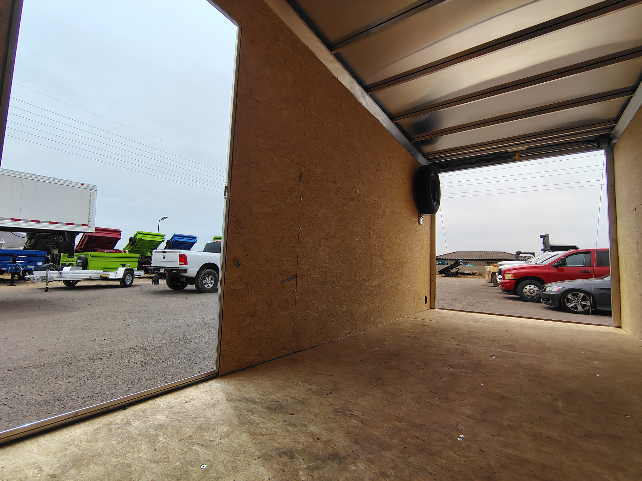 Alcom 16x7 All Aluminum XLT-P Enclosed, 7K GVWR, Limited Edition, Ramp Door - Stock #ALC239 - Image 8 of 10