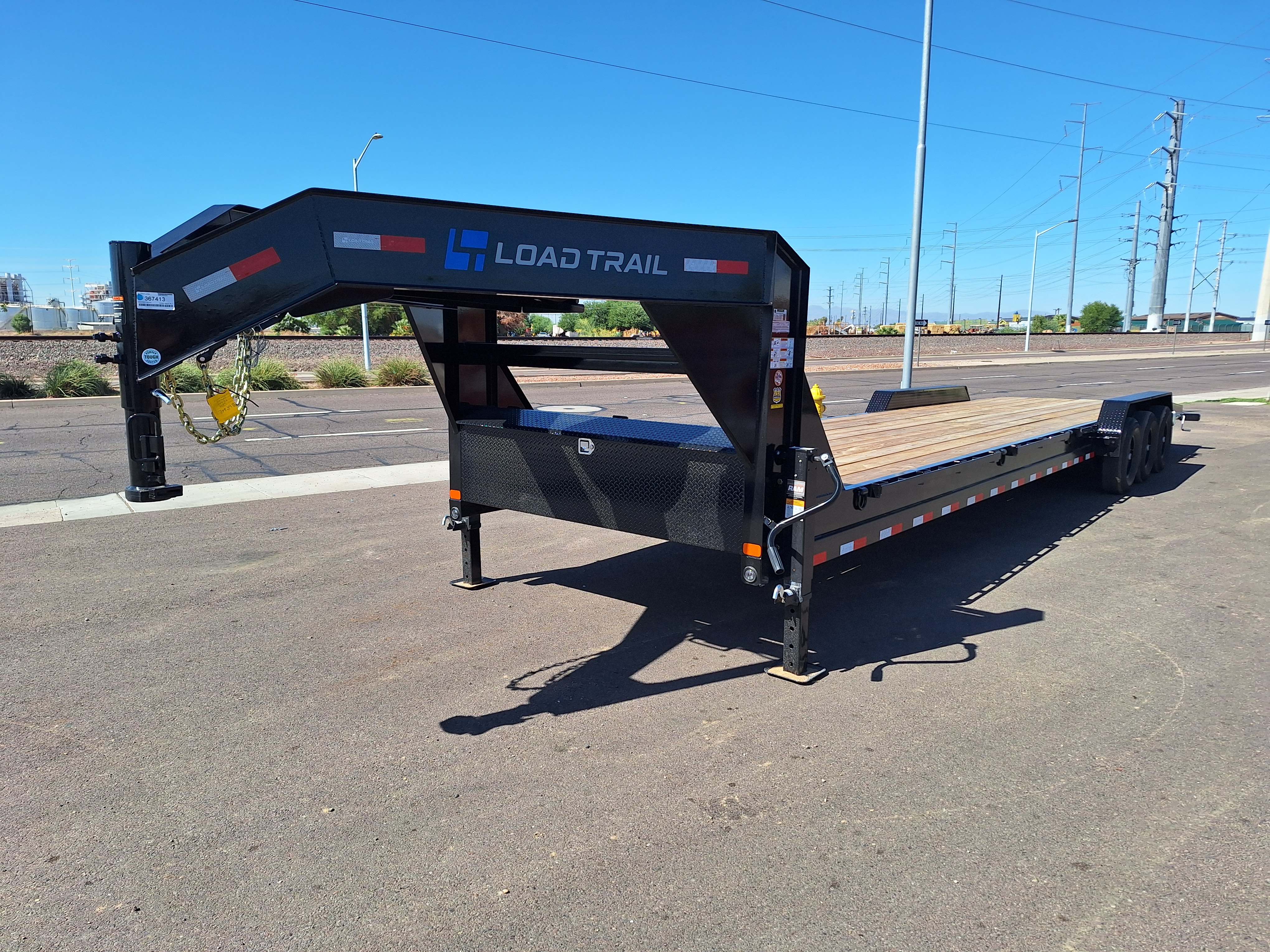 Load Trail 36x83 Gooseneck Triple Axle, 21K GVWR, Carhauler, Slide In Ramps - Stock #LT946 - Image 1 of 6