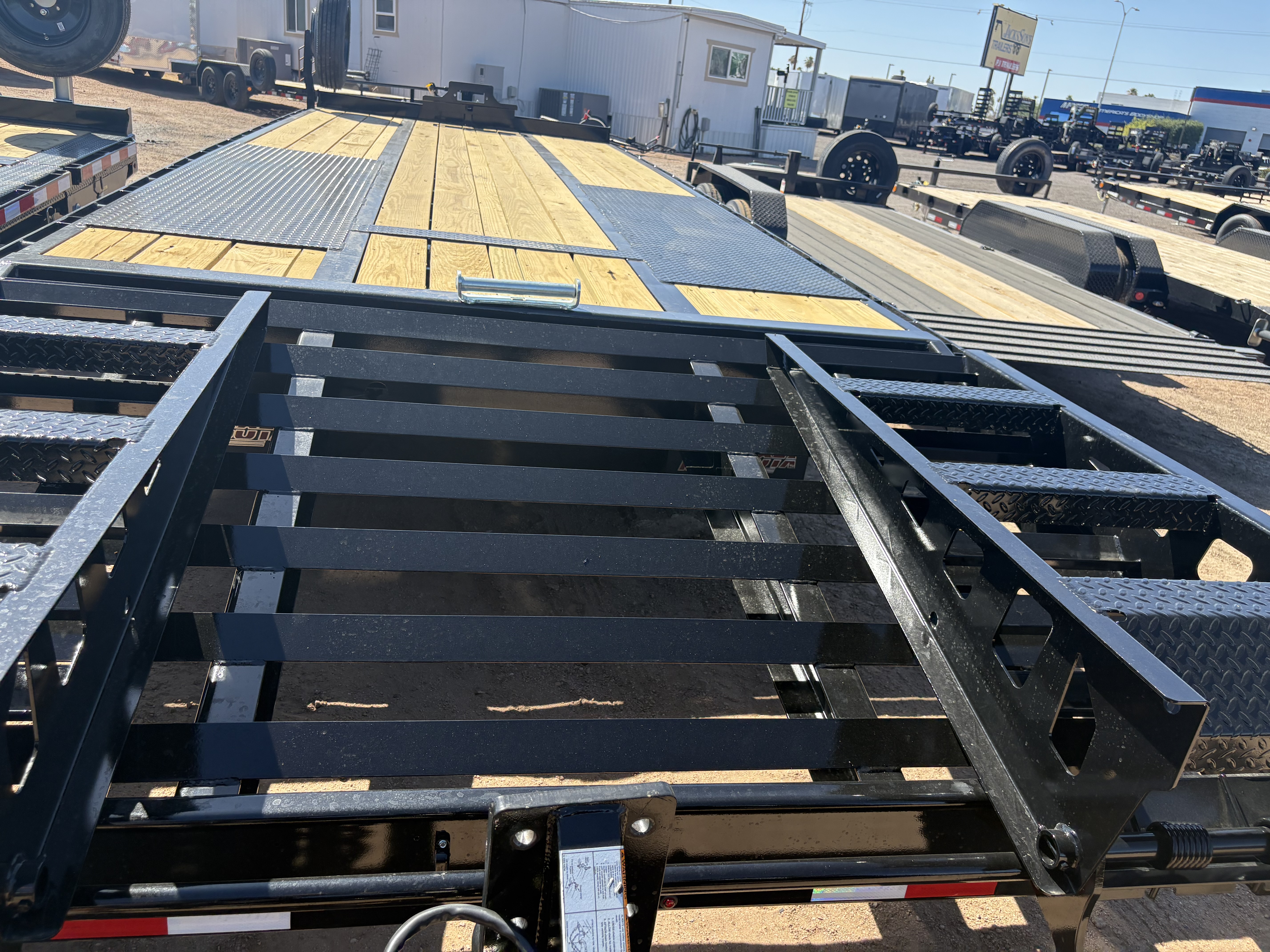 Midsota 26x8.5 (21'+5') Flat Bed Deckover, 25,900 GVWR, 18 Ply Tires - Stock #MI008 - Image 4 of 6