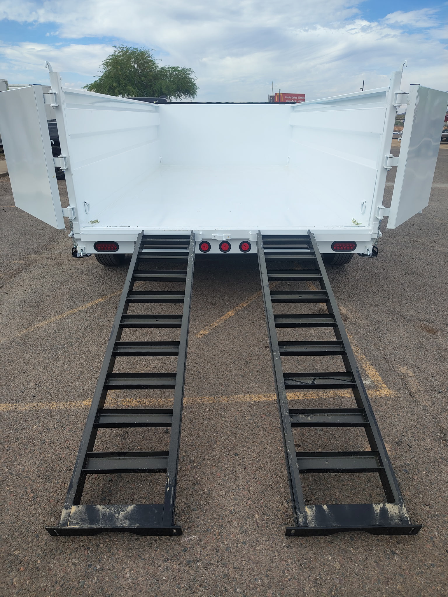 P.J. Trailers 14x83 Tandem Axle, 15,400 GVWR, Low Pro Dump, 36" Sides, 14 Ply Tires - Stock #PJD1673 - Image 6 of 12