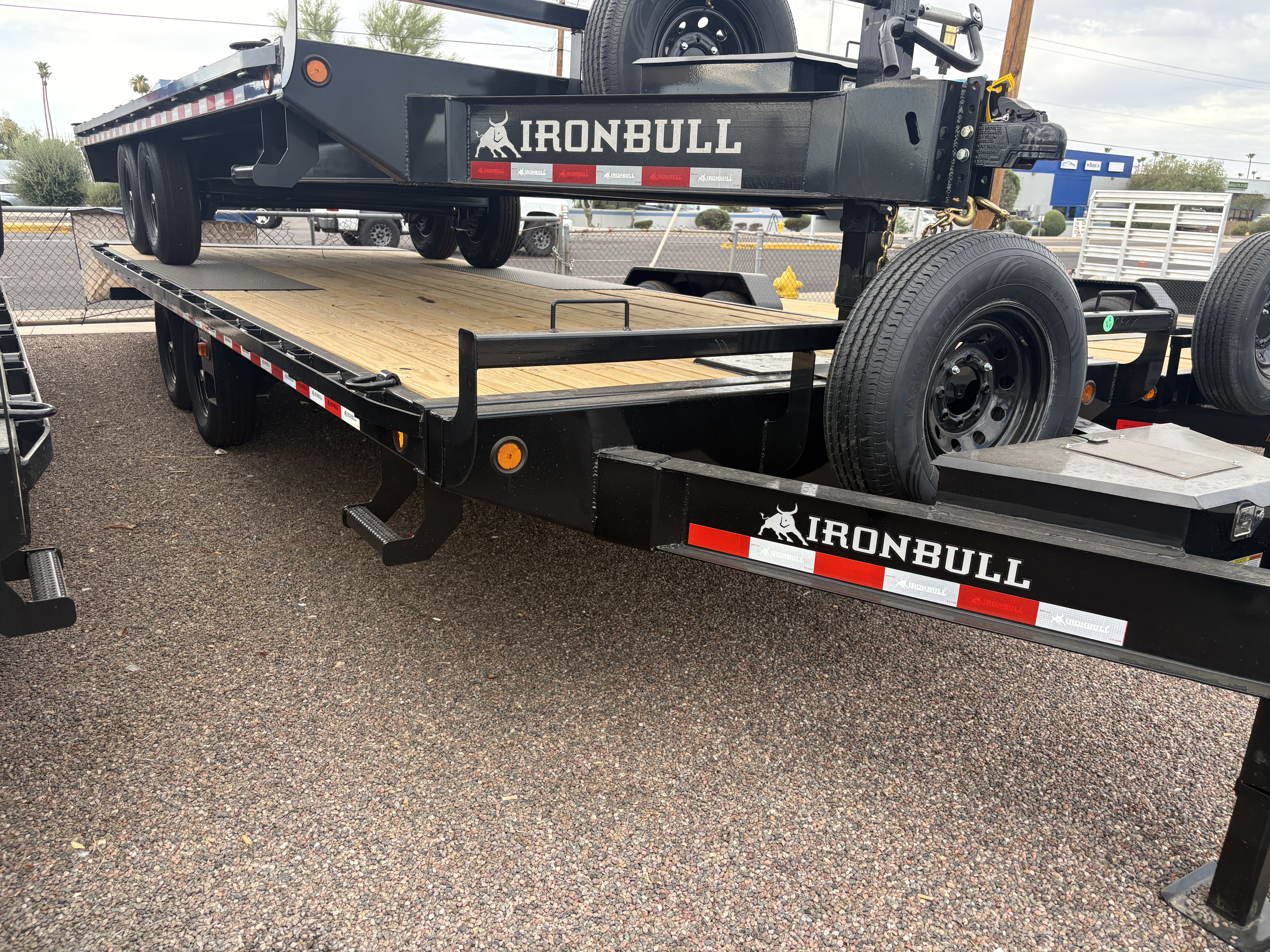 Norstar 24x102" IronBull Tandem Axle, 14K GVWR, Deckover Tilt, Scissor UPG - Stock #NS587 - Image 5 of 5