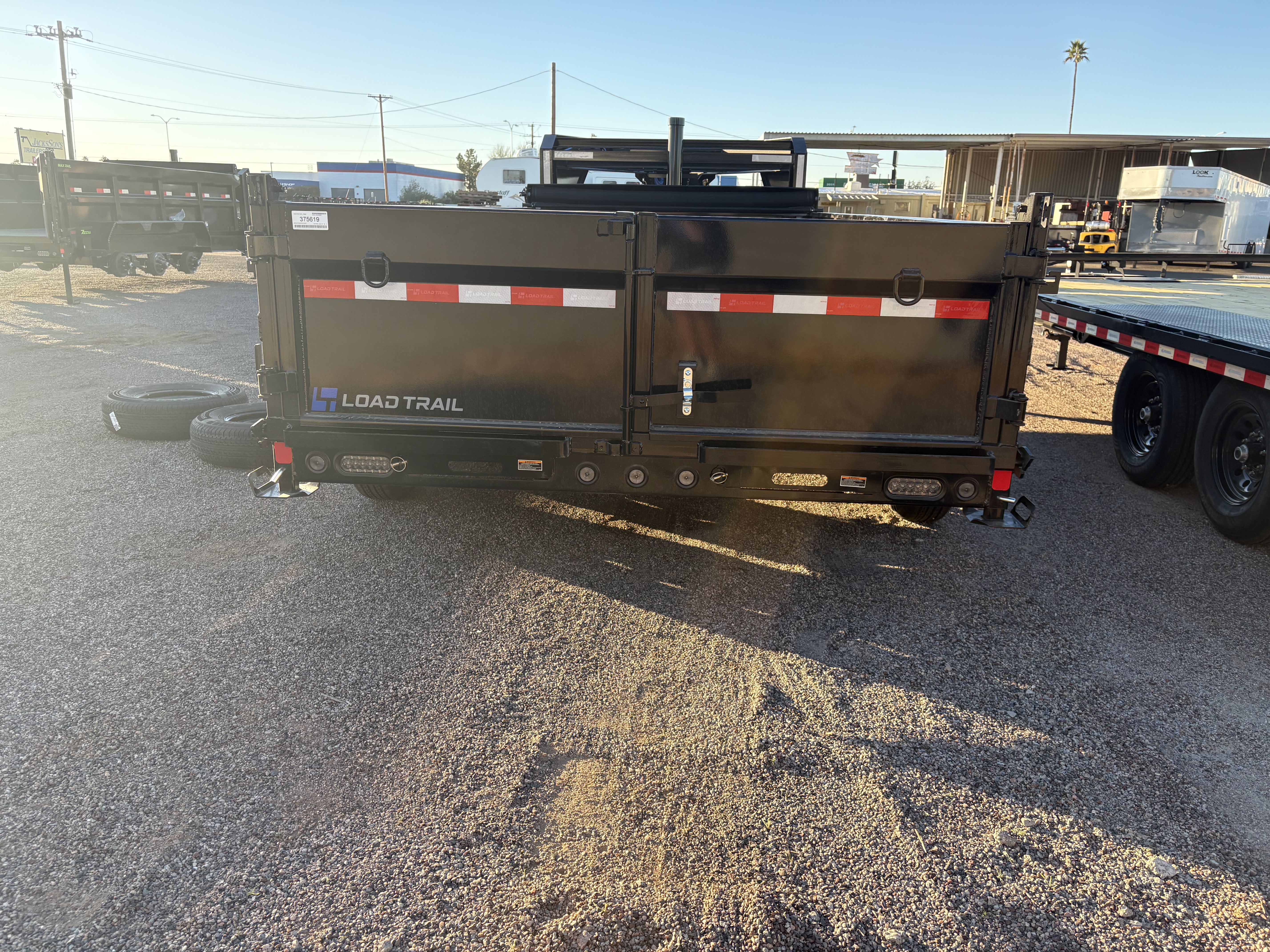 Load Trail 16x83 Gooseneck, Tandem Axle, 14 GVWR, Low-Pro Dump, 24" Sides - Stock #LTD917 - Image 4 of 5