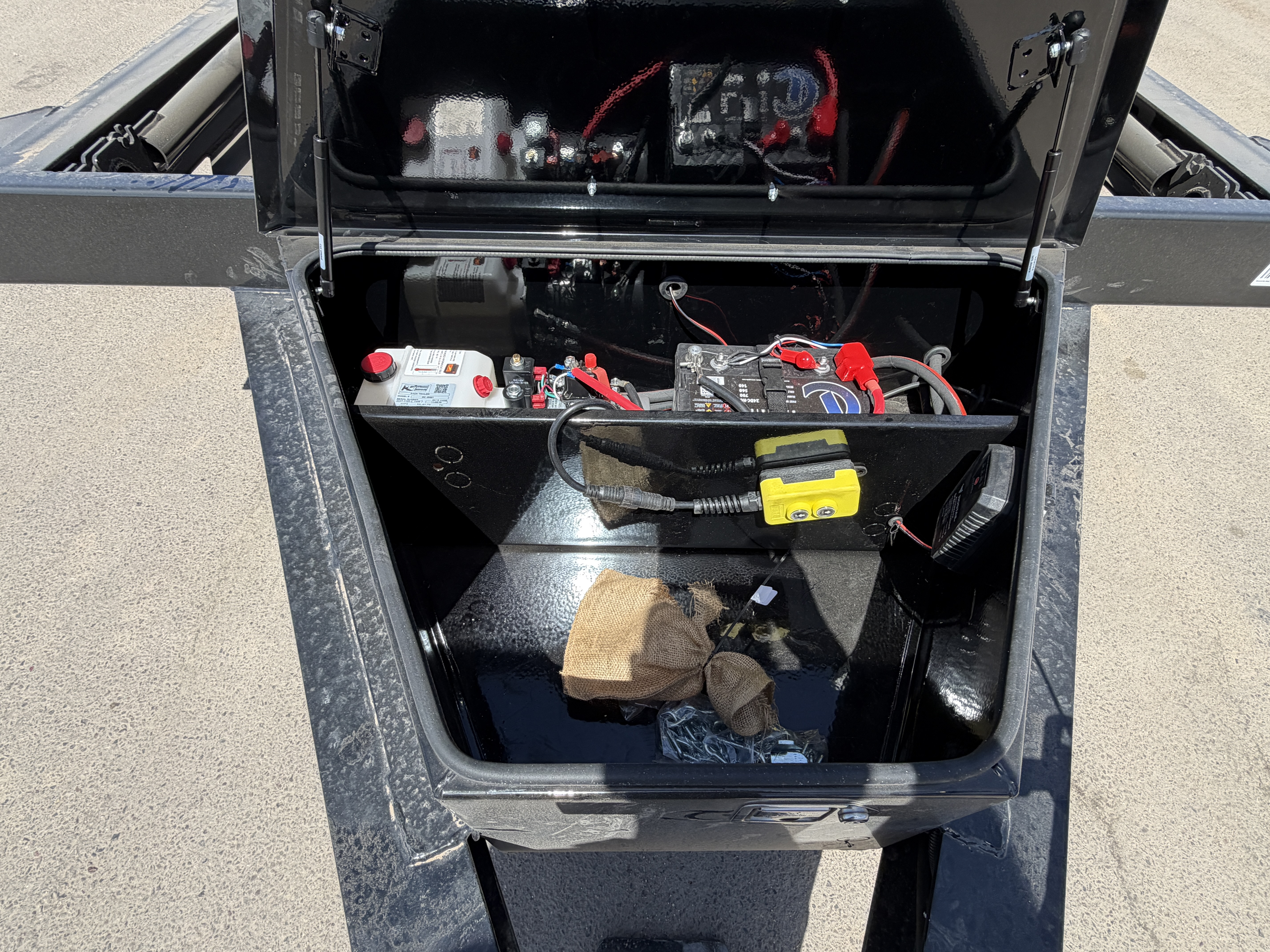 Norstar 14x83 IronBull Tandem Axle Dump, 15K GVWR, 36" Sides, Solar Charger, 14 Ply Tires - Stock #NST1446 - Image 7 of 10