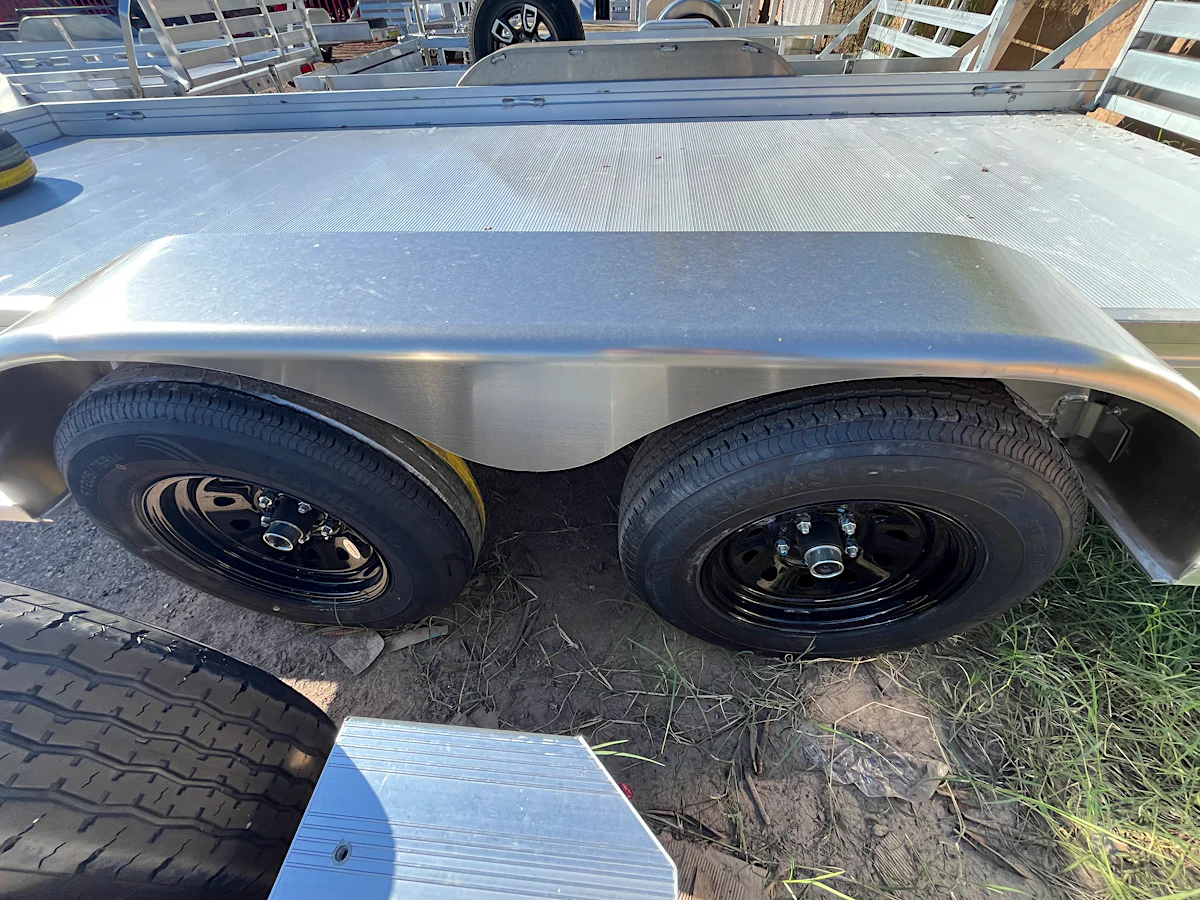 Aluma 16x78 All Aluminum, 7K GVWR, Tandem Axle (7816ESA-TA-EL-BT) - Stock #ALU258 - Image 5 of 8 Aluma 16x78 All Aluminum, 7K GVWR, Tandem Axle (7816ESA-TA-EL-BT) - Stock #ALU258 - Image 5 of 8