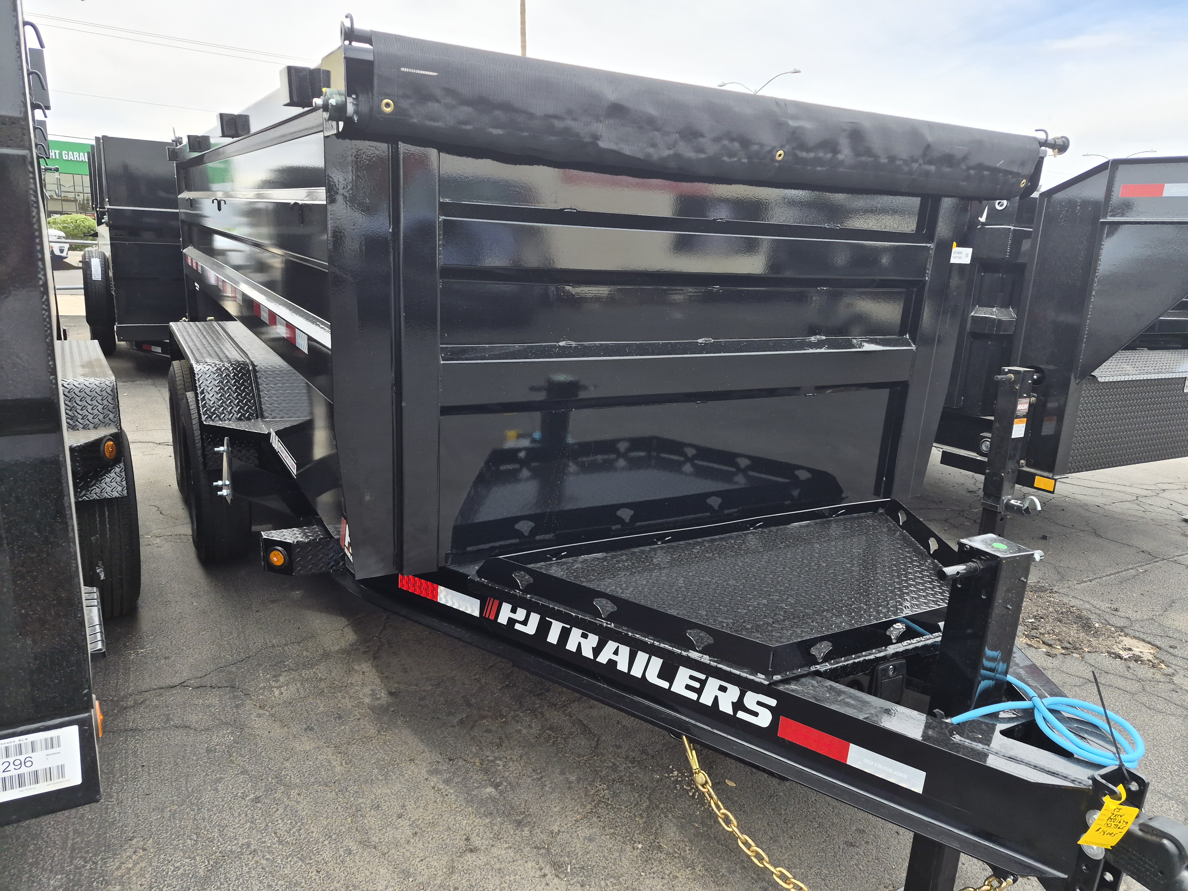 P.J. Trailers 14x83 Tandem Axle, 15,400 GVWR, Low Pro Dump, 48" Sides - Stock #PJD1692 - Image 1 of 4