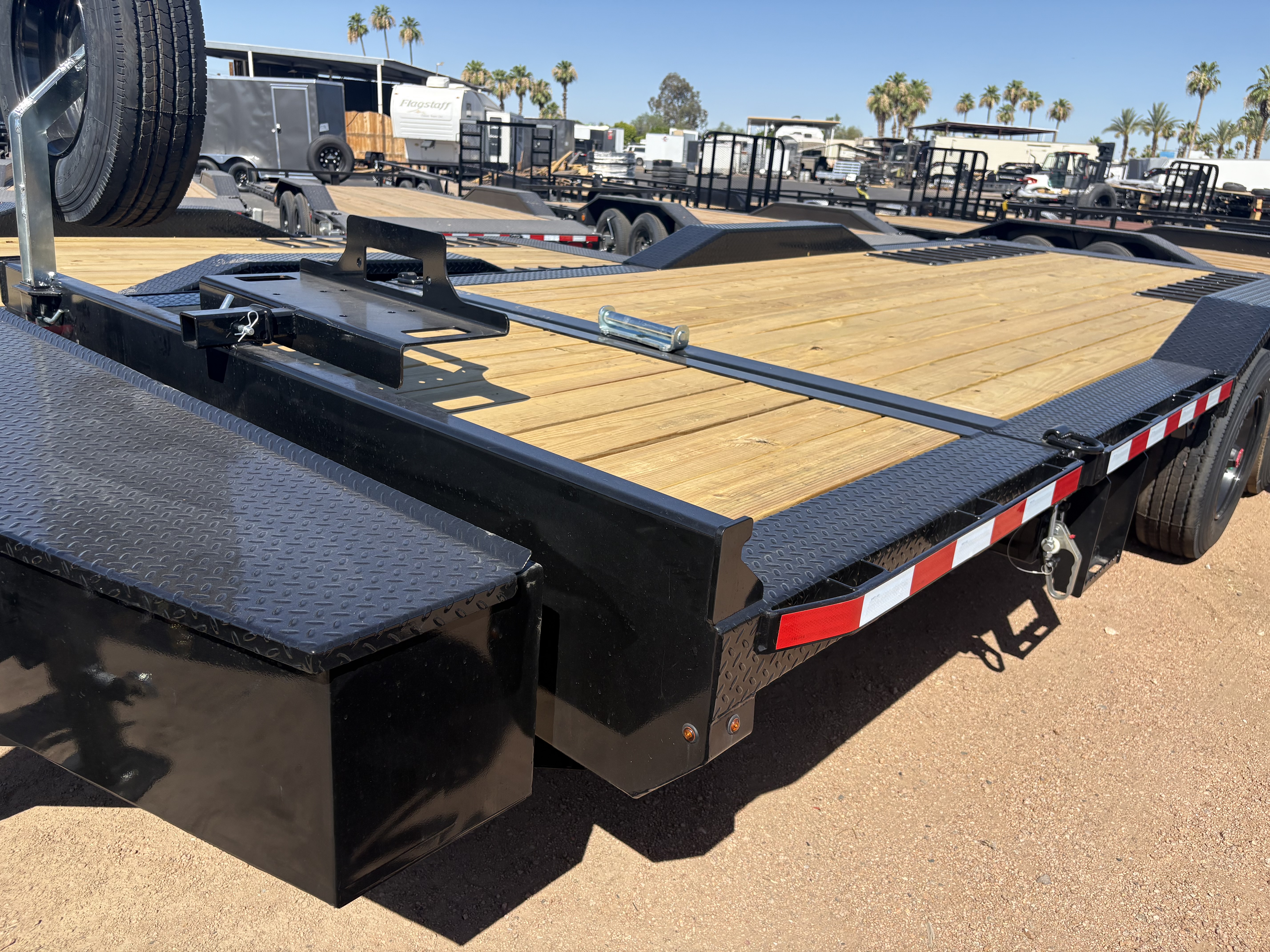 Midsota 22x8.5 (18'+4') Tilt Bed Wide Body, 22K GVWR, 80" Steel Toolbox - Stock #MI011 - Image 4 of 6