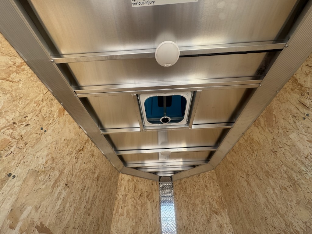 Triton 6x4 All Aluminum, NXT Enclosed, 2K GVWR, Swing Door - Stock #ALC215 - Image 8 of 11