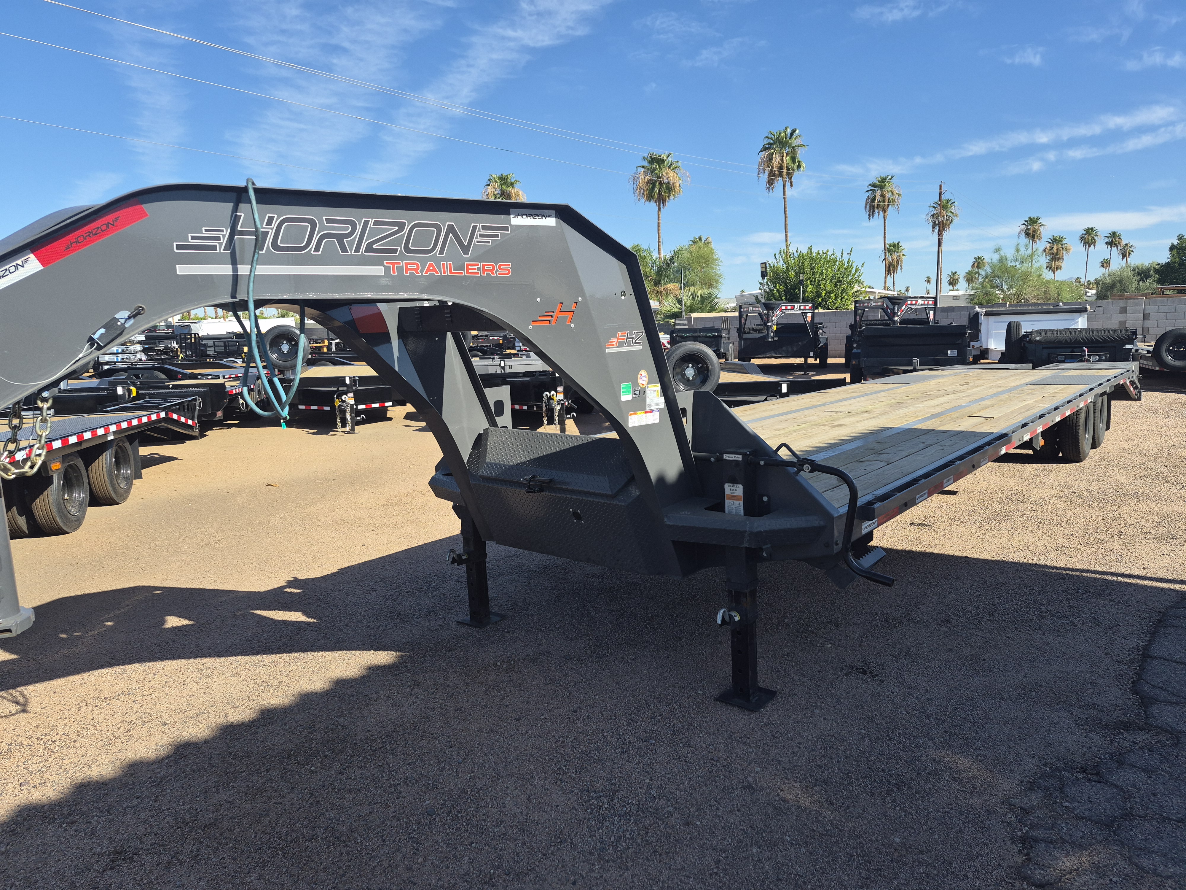Other Horizon Deckover Gooseneck Tandem Dual 102x36 - Stock #USD2747 - Image 1 of 4