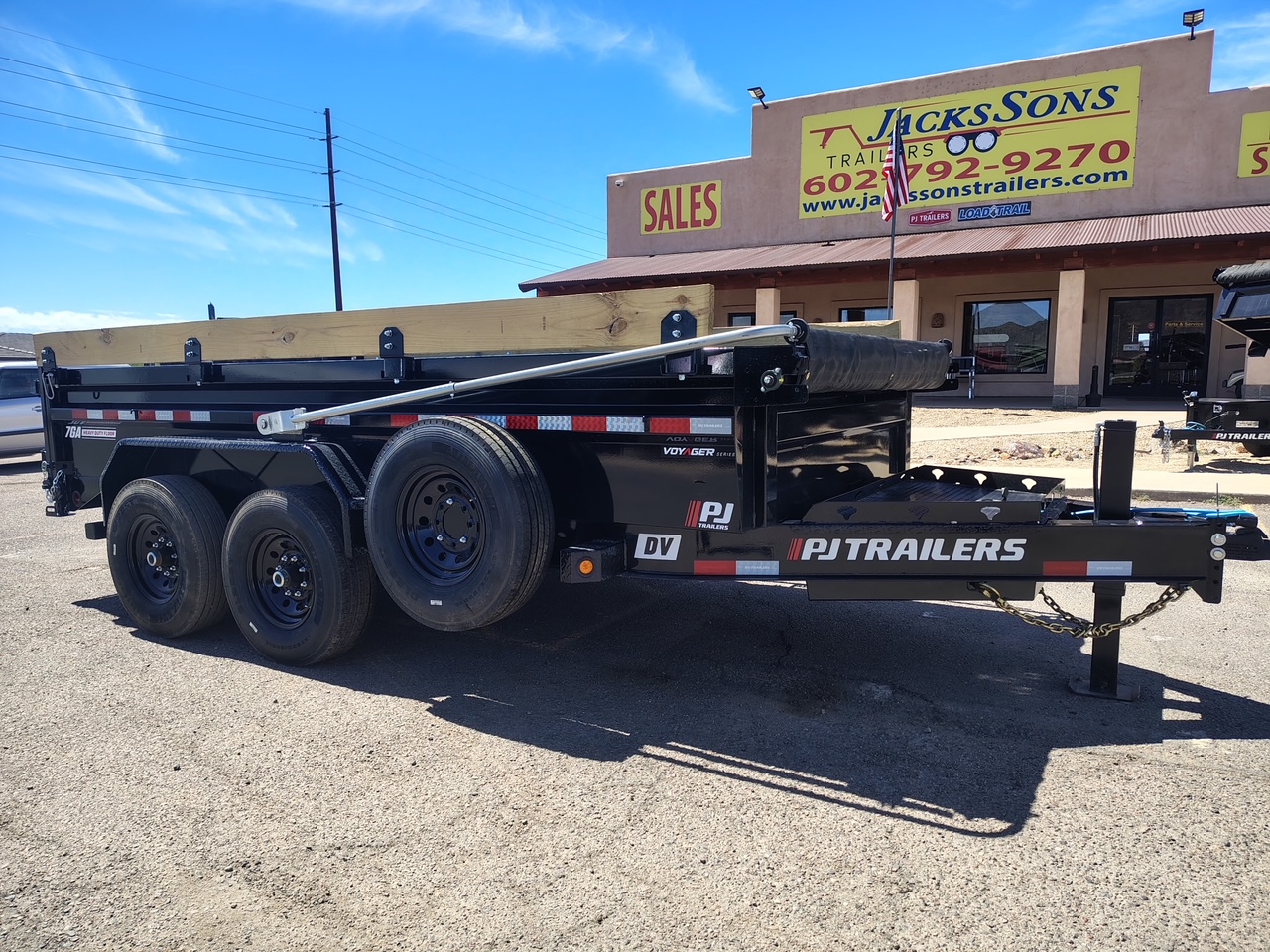 P.J. Trailers 14x83 Tandem Axle, 15,400 GVWR, Low Pro Dump, 24" Sides, 14 Ply Tires - Stock #PJD1667 - Image 7 of 11