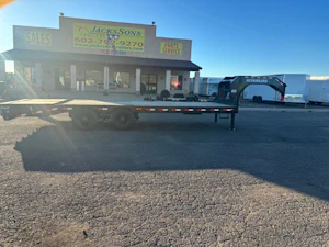 P.J. Trailers 25' Gooseneck, Low-Pro Flatdeck with Duals, Hydraulic Jacks, 25K GVWR