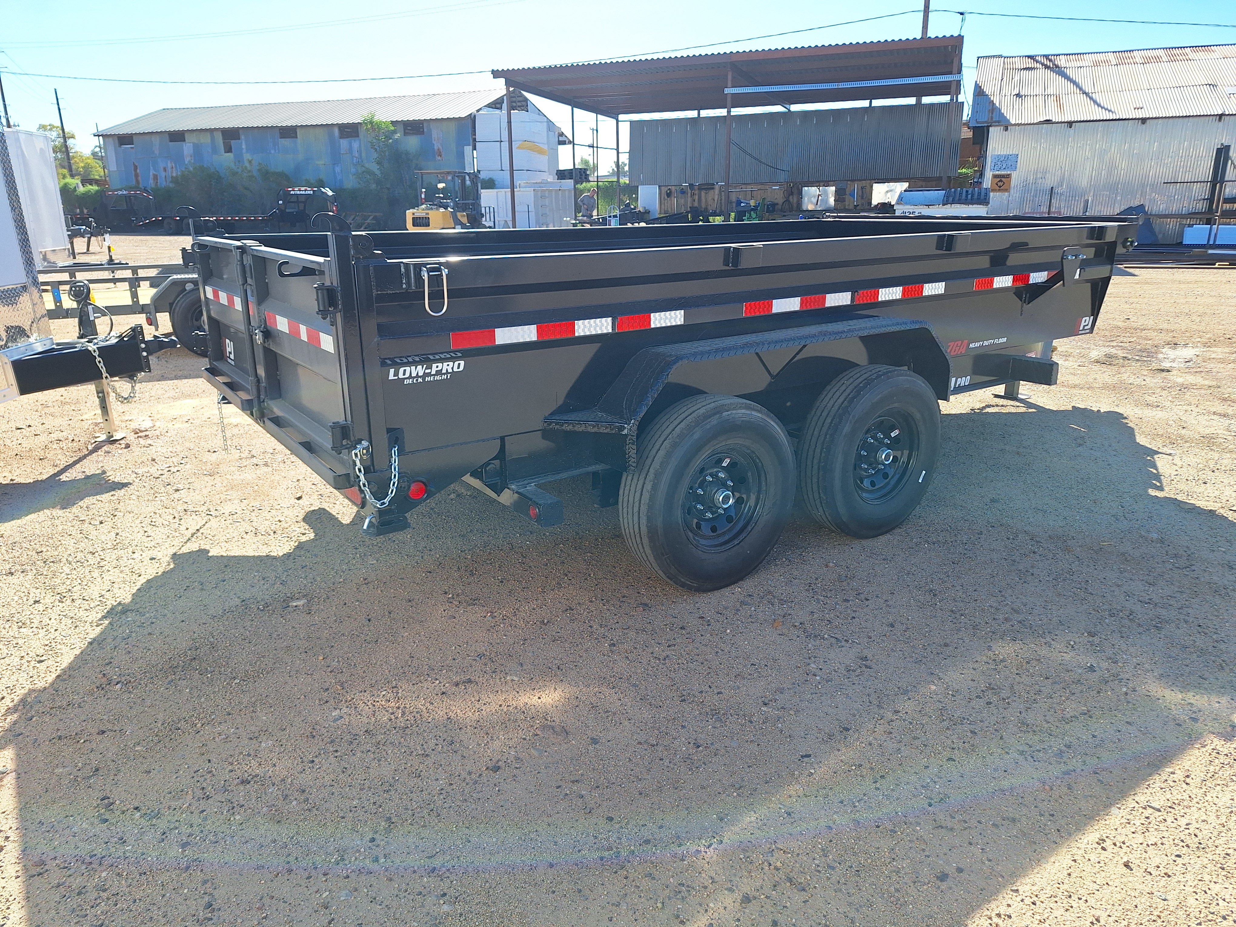 P.J. Trailers 16x83 Tandem Axle, 14K GVWR, Low Pro Dump, 24" Sides, 14Ply Tires - Stock #PJD1605 - Image 3 of 10