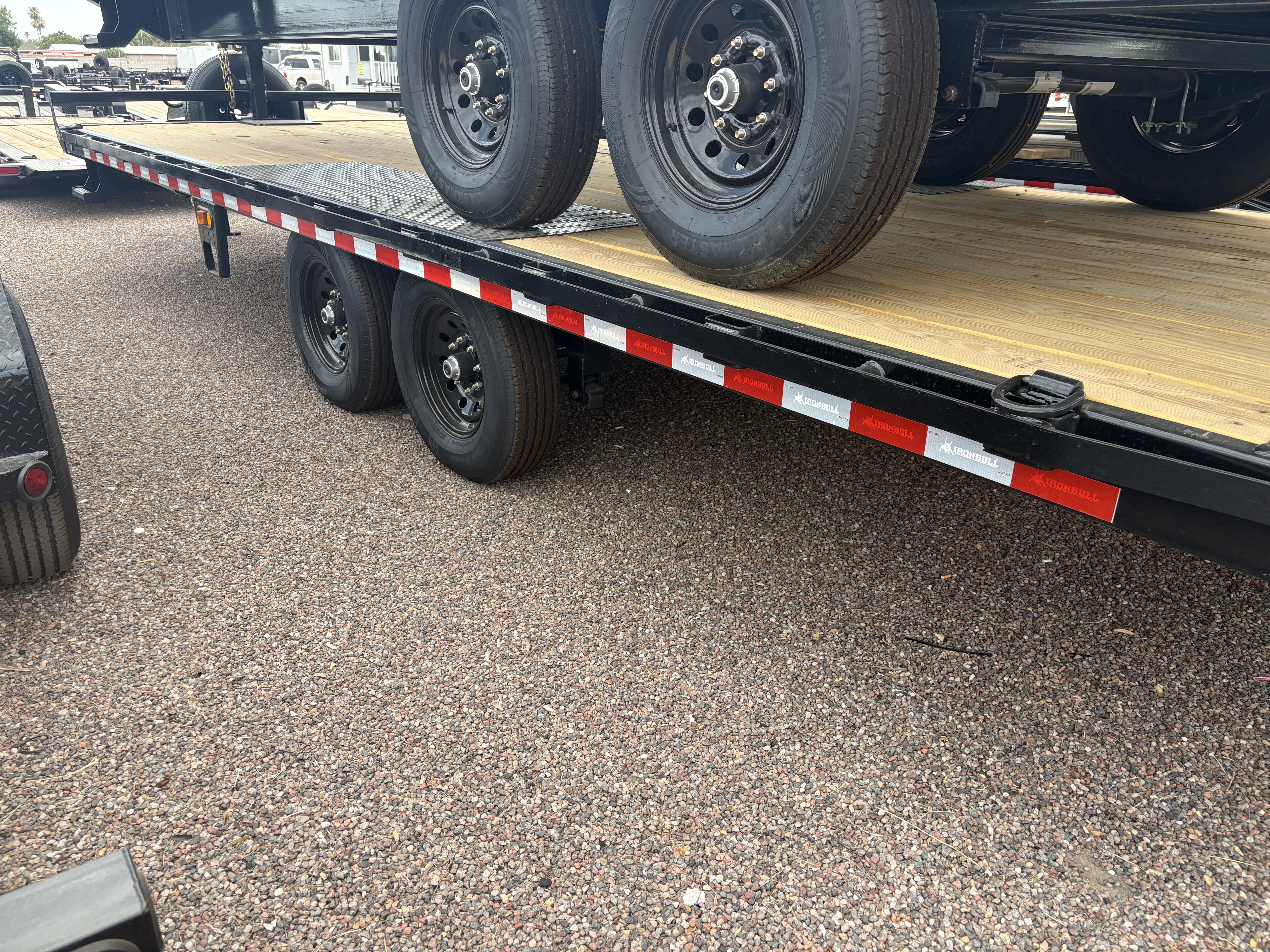 Norstar 24x102" IronBull Tandem Axle, 14K GVWR, Deckover Tilt, Scissor UPG - Stock #NS587 - Image 4 of 5