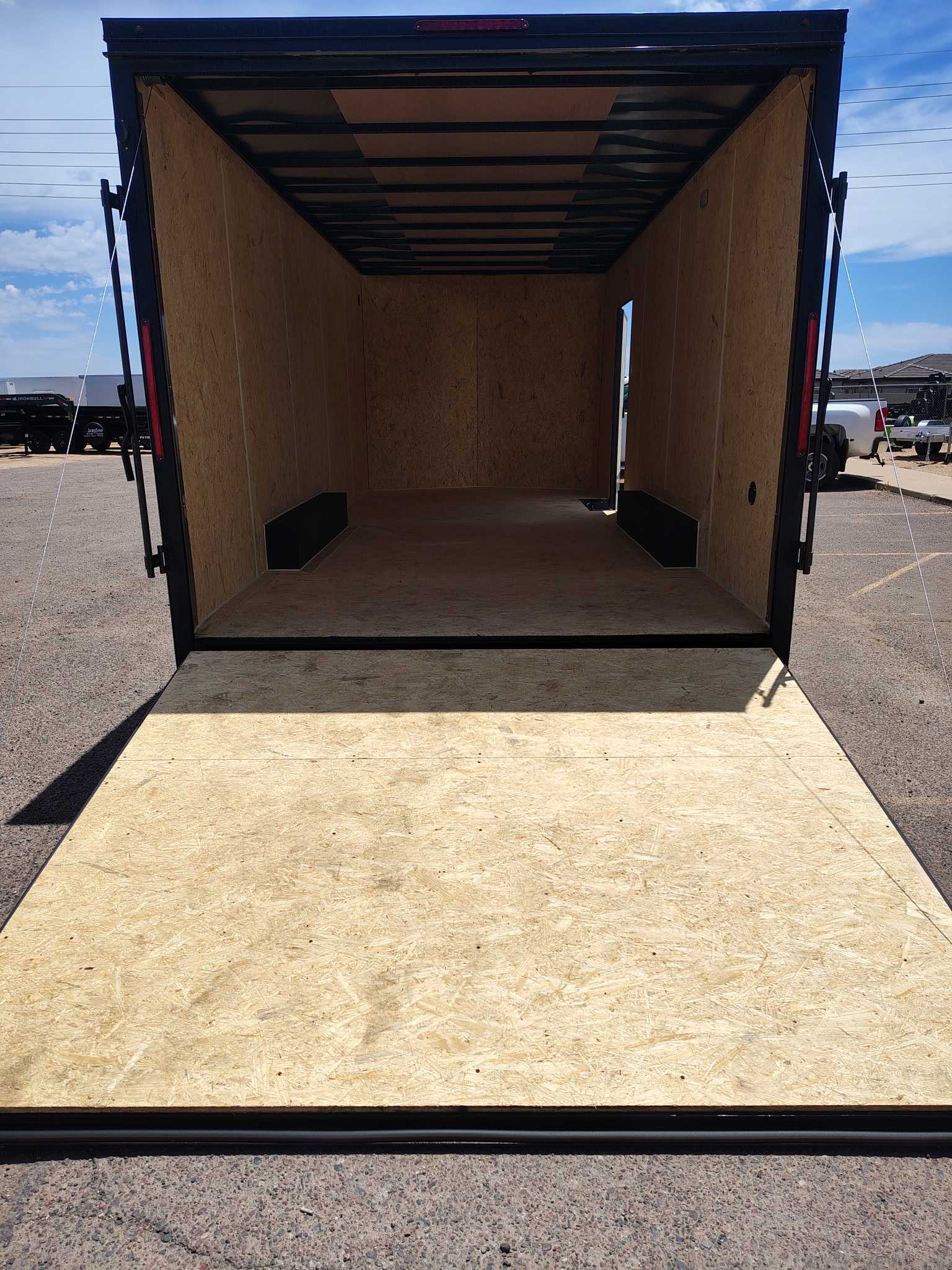 Compass 20x8.5 Indigo DLX, 7K GVWR,Ramp Door - Stock #CMP2866 - Image 5 of 8