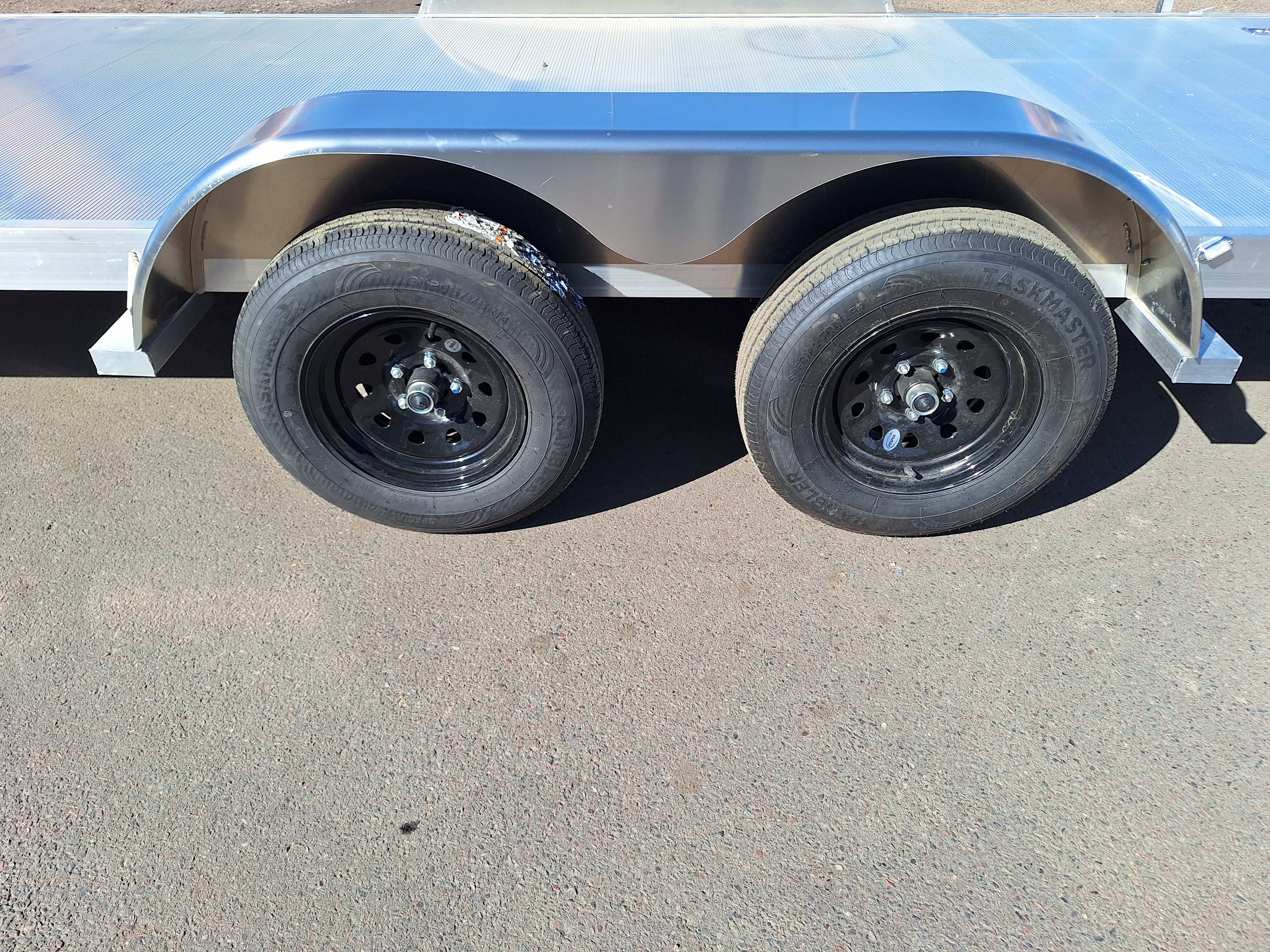 Aluma 18x82 All Aluminum, 7K GVWR, Tandem Axle - 8218ESA-TA-EL-R-RTD - Stock #ALU256 - Image 7 of 12