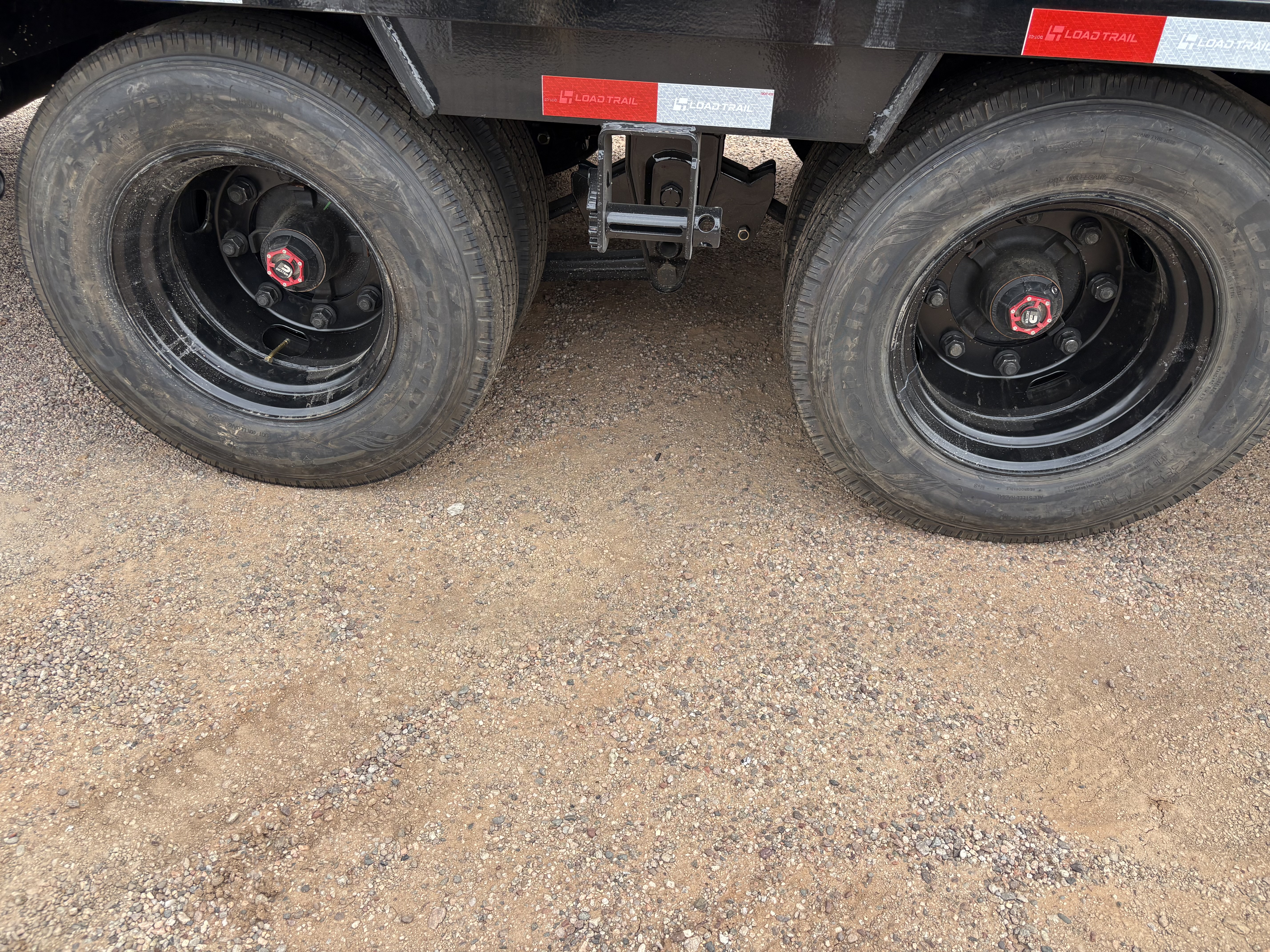 Load Trail 30x102 Tandem Axle 40K GVWR Low Pro Equipment, MAX Ramps - Stock #LT895 - Image 3 of 5