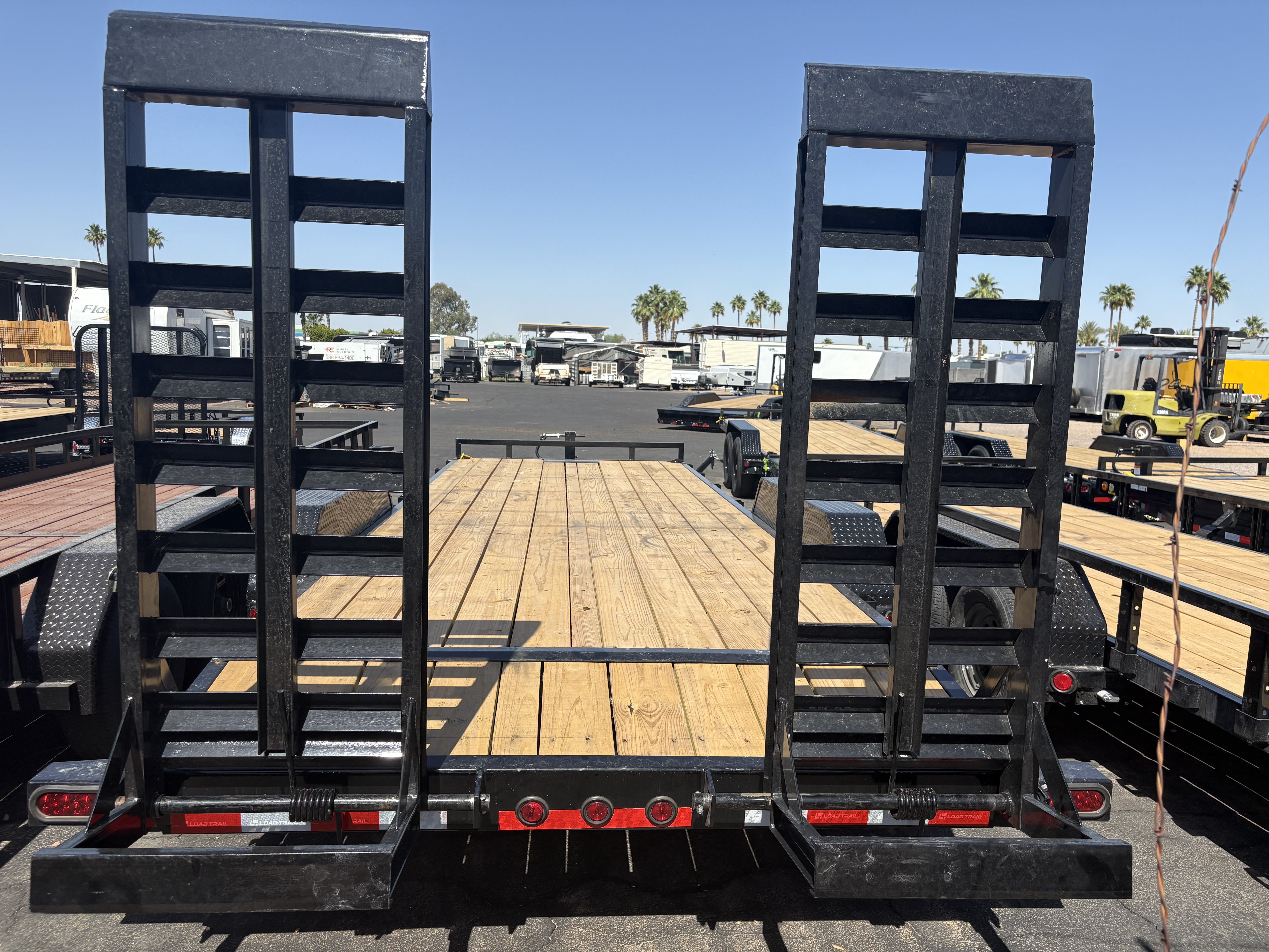 Load Trail 22x83 Tandem Axle, 14K GVWR, Carhauler,  Fold Up Ramps - Stock #LT923 - Image 4 of 5