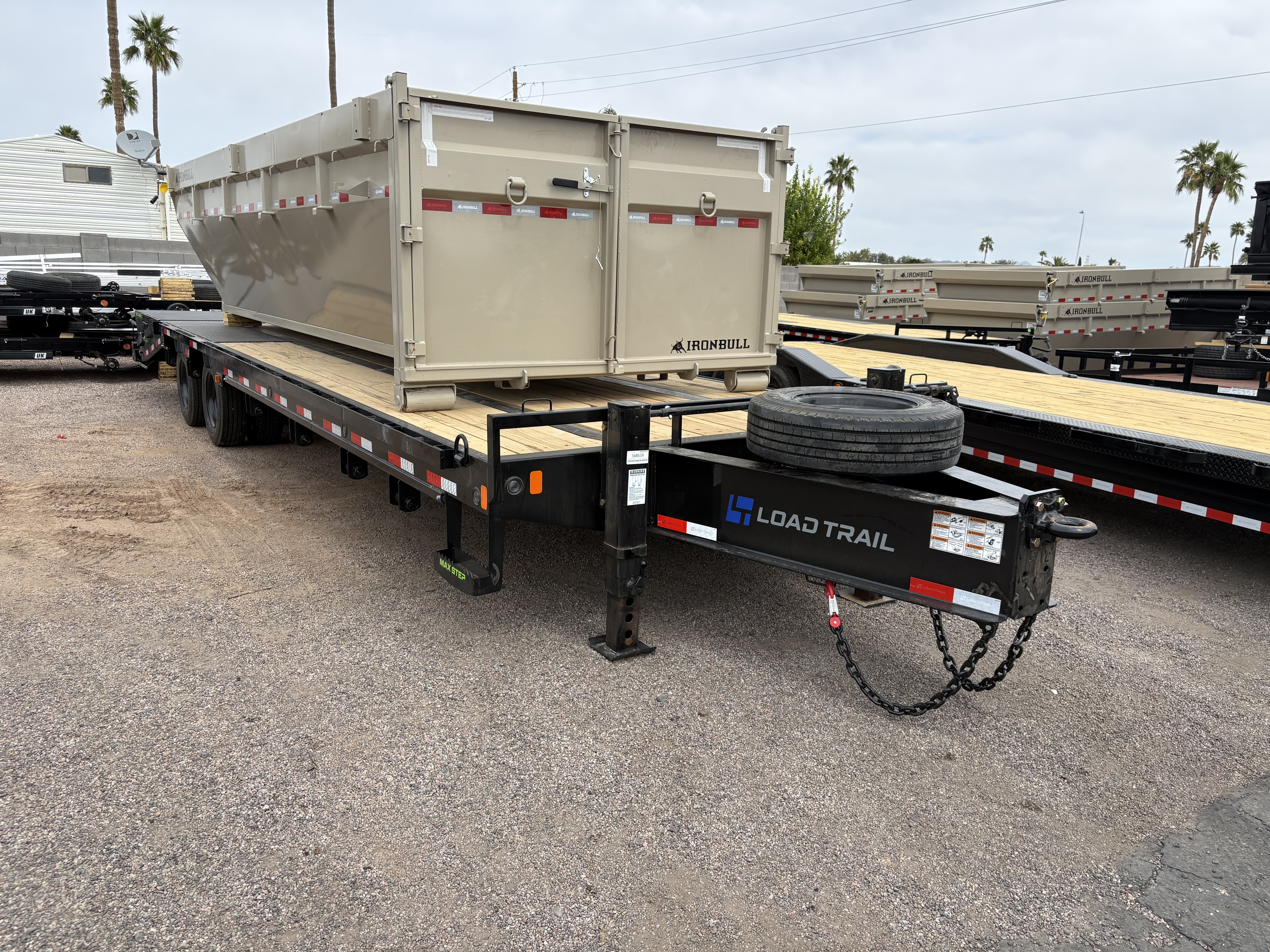 Load Trail 30x102 Tandem Axle 40K GVWR Low Pro Equipment, MAX Ramps - Stock #LT895 - Image 2 of 5