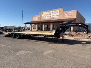 Norstar 36x102 Gooseneck, Hydraulic Dovetail & Jacks, Tandem w/ Duals, 25,900K GVWR