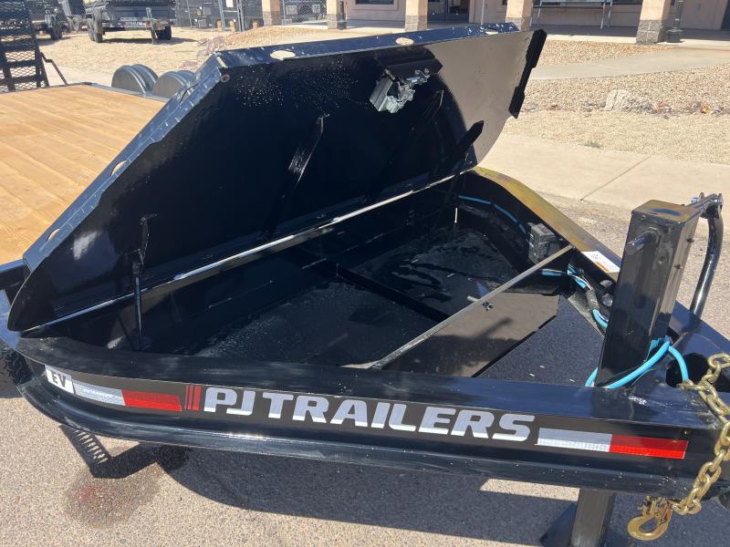 P.J. Trailers 22x83 Tandem Axle Voyager, 14K GVWR - Stock #PPJ10148 - Image 2 of 9