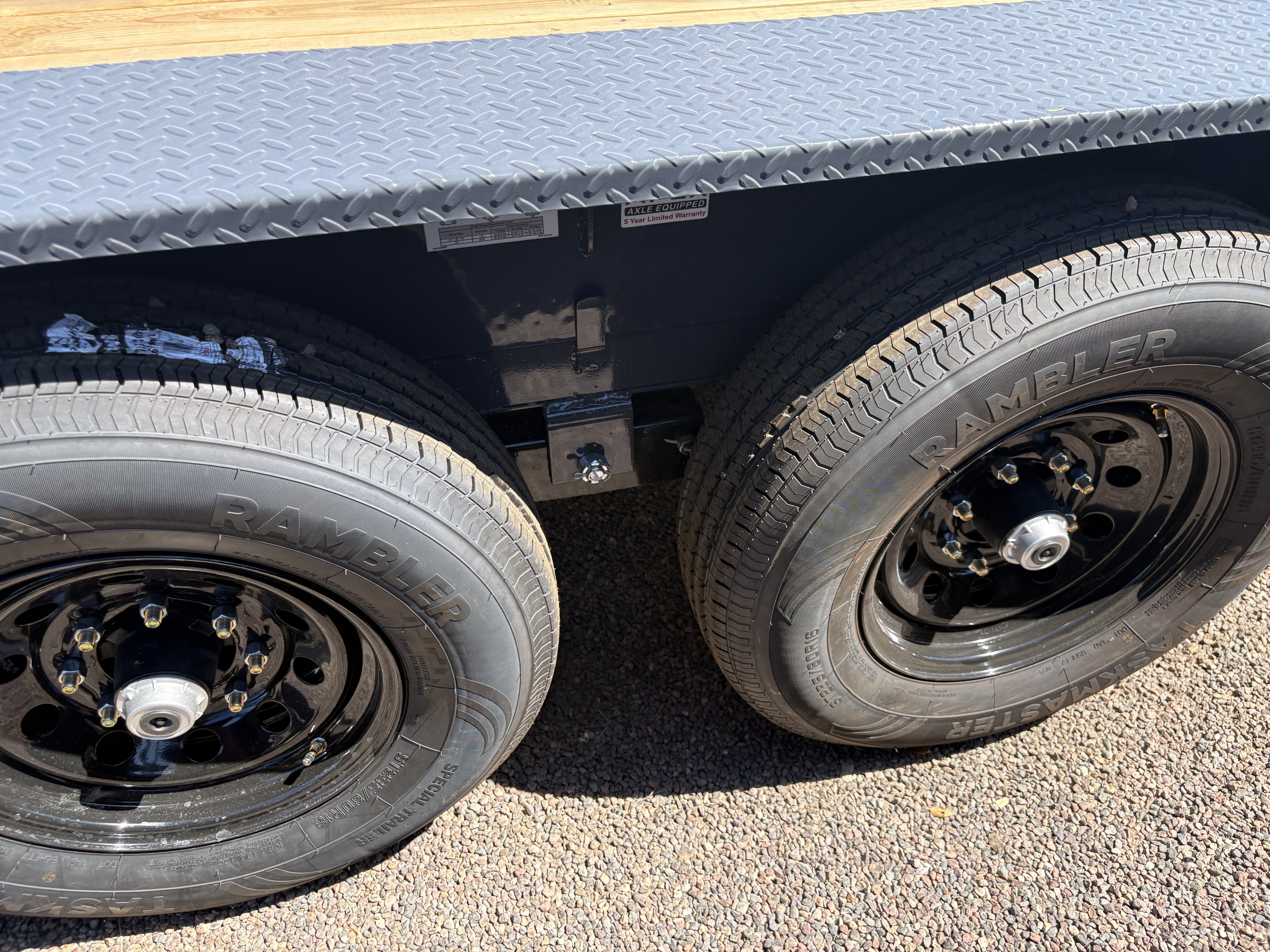 Norstar 20x83 IronBull, Tandem Axle, 14K GVWR, Rampage Ramps - Stock #NS518 - Image 4 of 5