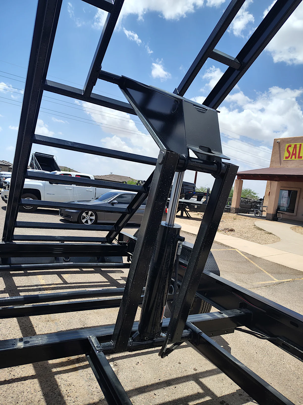 Norstar 20x83 Ironbull Gooseneck, Tandem Axle, Roll Off Chassis, 16K GVWR, 16 PLY - Stock #NST1444 - Image 8 of 13 Norstar 20x83 Ironbull Gooseneck, Tandem Axle, Roll Off Chassis, 16K GVWR, 16 PLY - Stock #NST1444 - Image 8 of 13