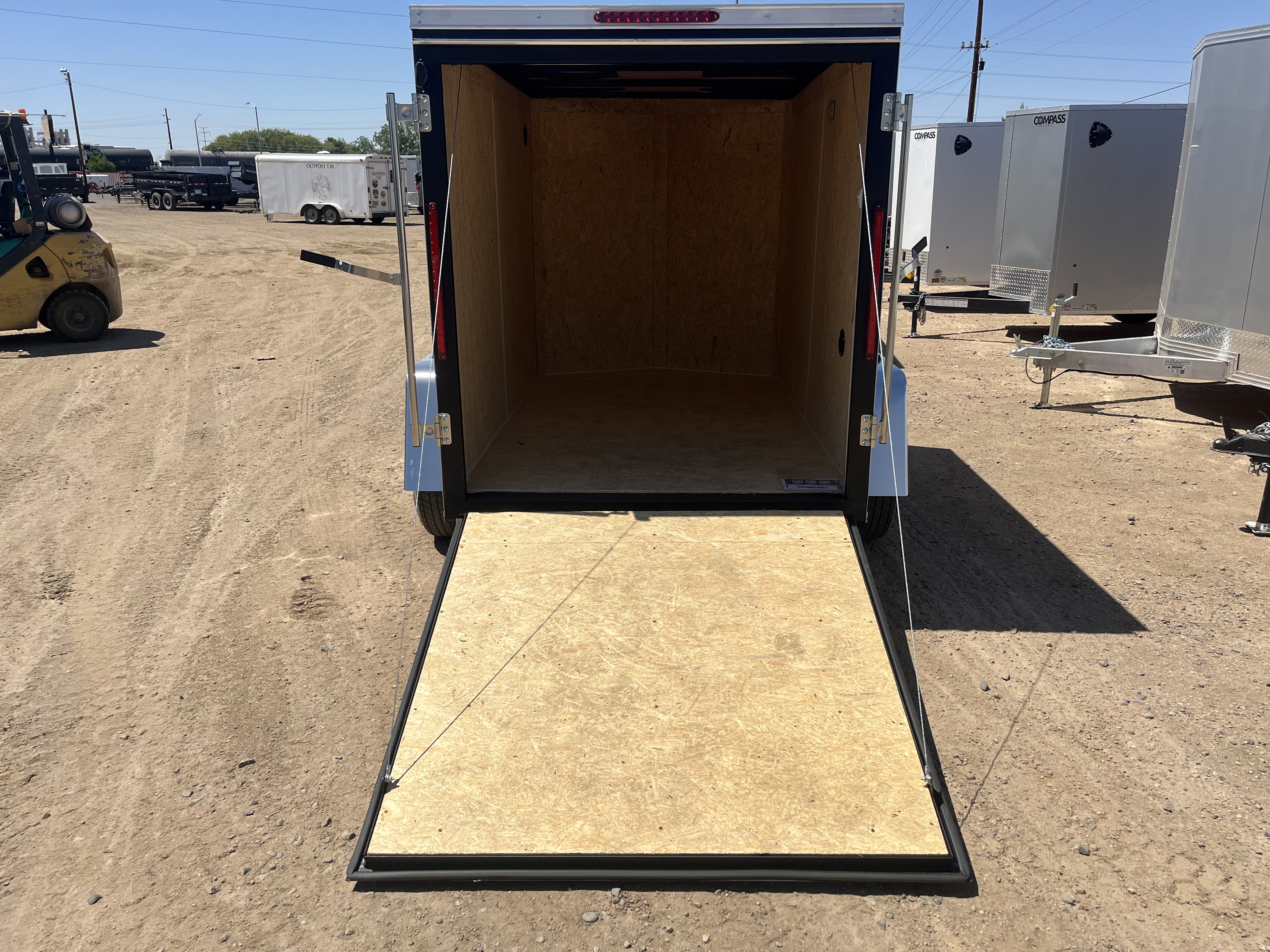 Compass 08x5 Indigo DLX, 3K GVWR, Ramp Door - Stock #CMP2835 - Image 6 of 9