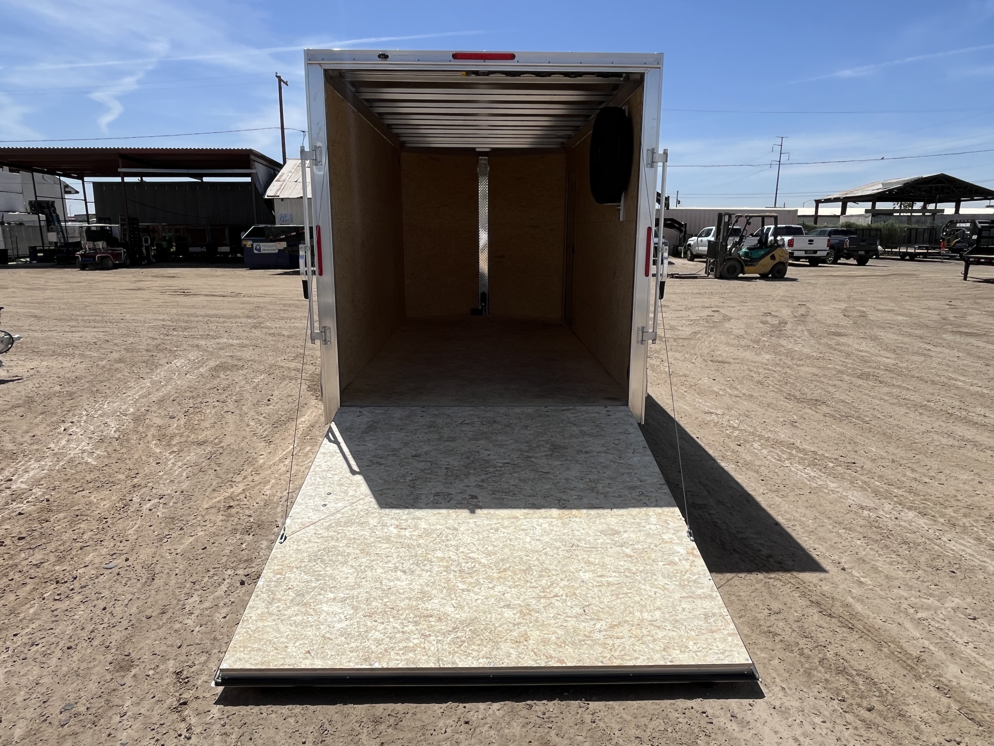Alcom 14x7 All Aluminum, XLTP2 Enclosed, 7K GVWR, Side Door, Ramp Door - Stock #ALC236 - Image 5 of 9