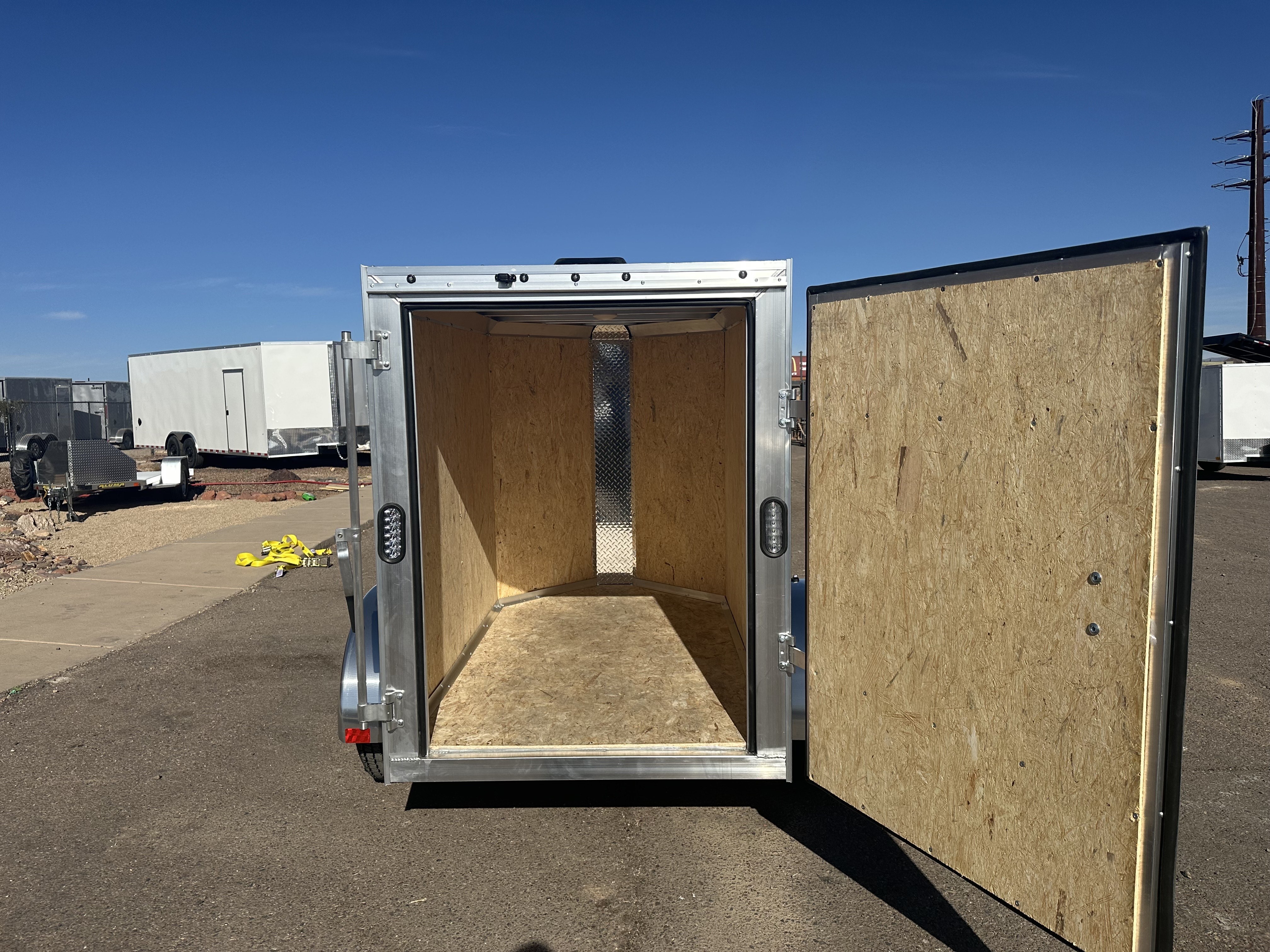 TRITON 6x4 All Aluminum, NXT Enclosed, 2K GVWR, Swing Door - Stock #ALC177 - Image 6 of 6