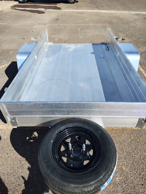 Aluma 08x54 All Aluminum, 2K GVWR, Single Axle, W/ Tailgate (548ESA-S-TG)
