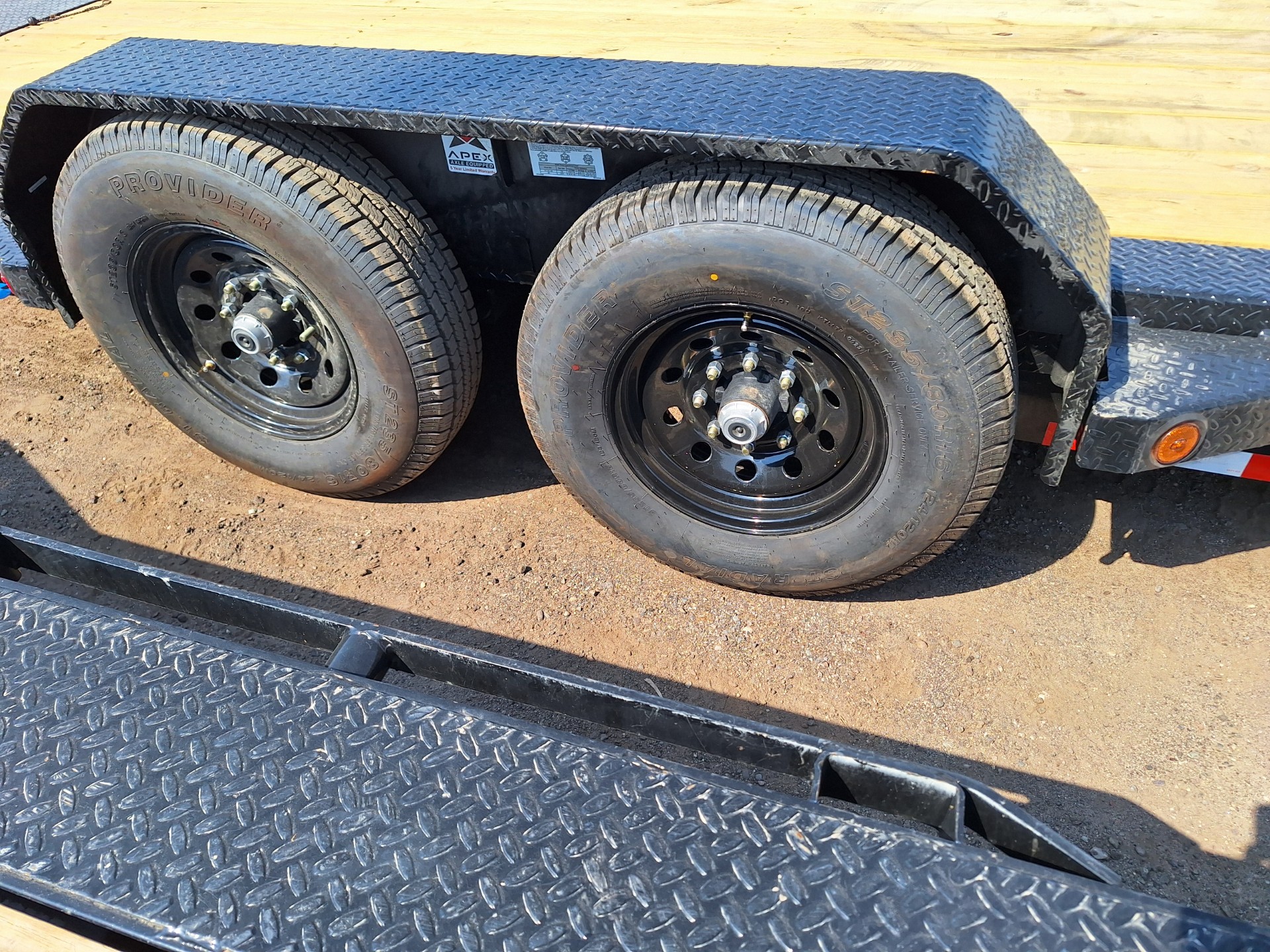 Norstar 24x83 Ironbull Tandem Axle, 14K GVWR, Low-Pro Gravity Tilt - Stock #NS503 - Image 5 of 6