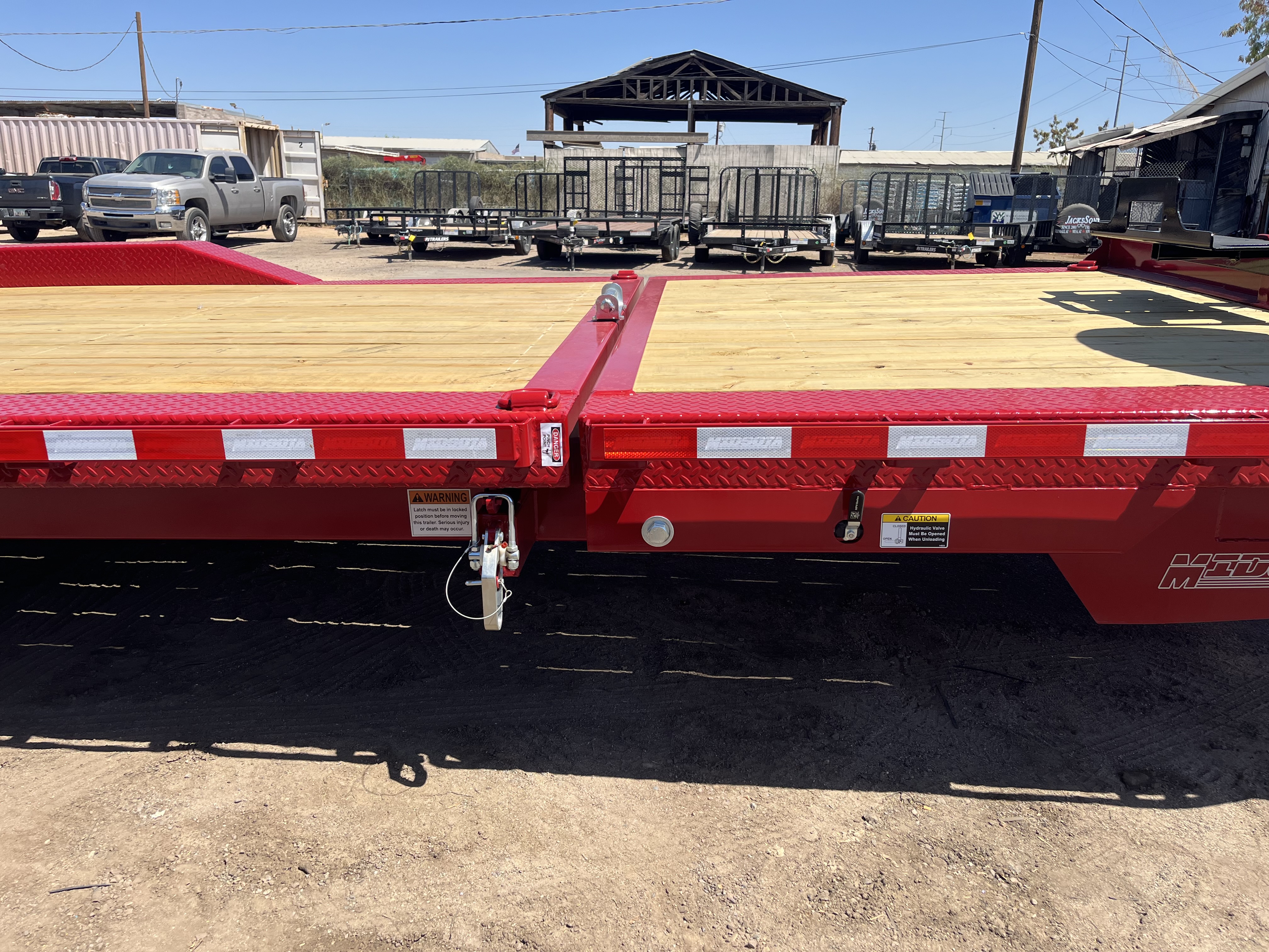 Midsota 24x8.5 (18'+6') Tilt Bed Wide Body, Drive Over Fender, 17,600 GVWR, 80" Steel Toolbox - Stock #MI009 - Image 4 of 10