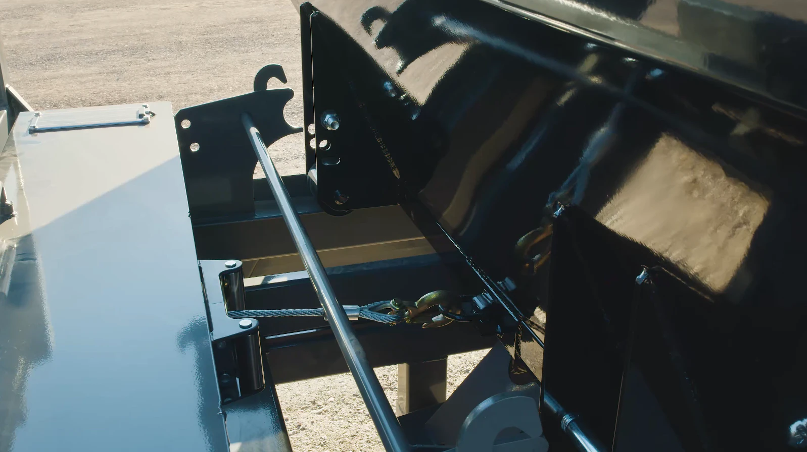 A-GRD — 14K Gooseneck Roll Off Dump Trailer - Image 15